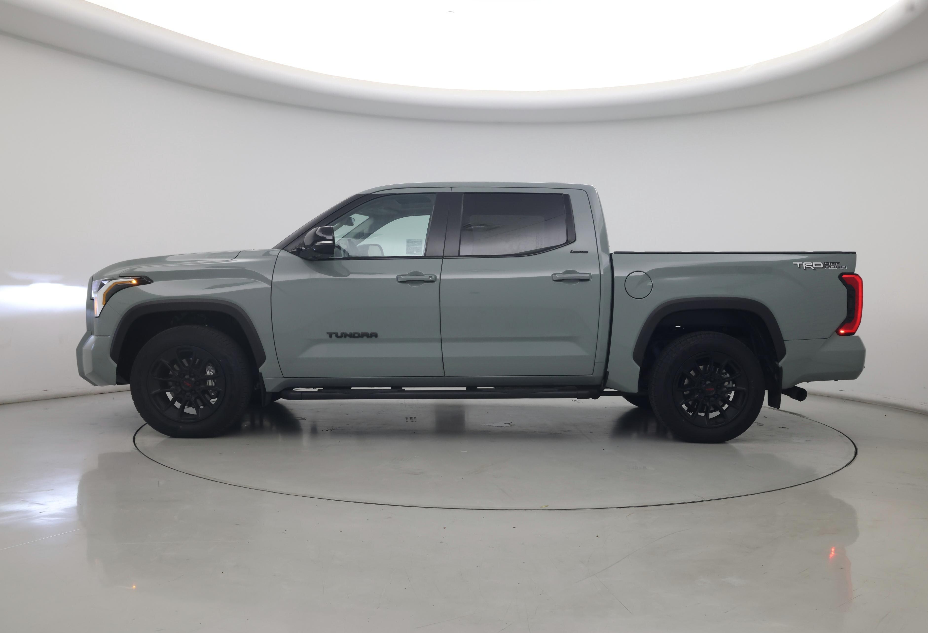 Thumbnail: 2024 Toyota Tundra - 3