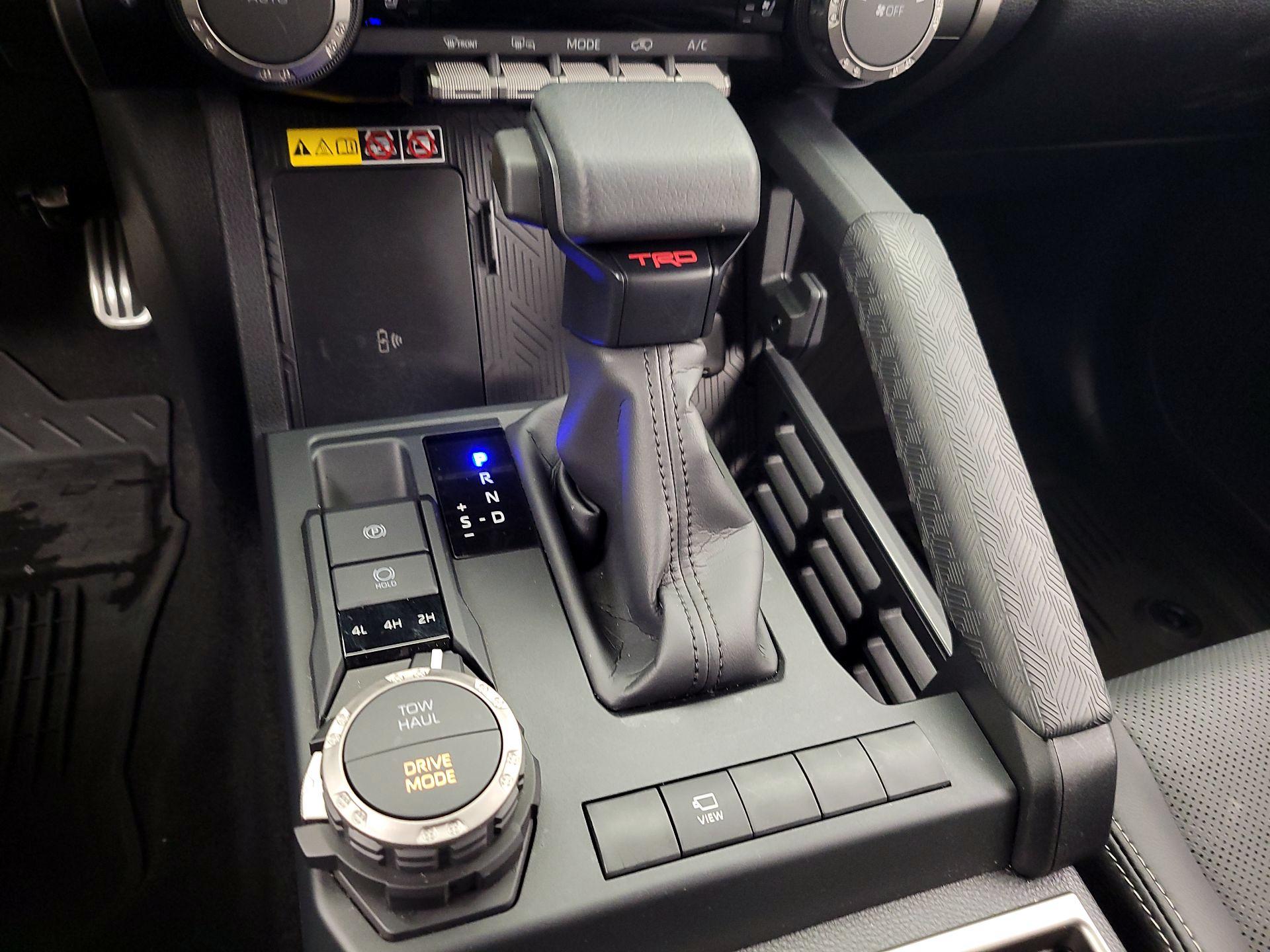 Thumbnail: 2025 Toyota 4Runner - 17