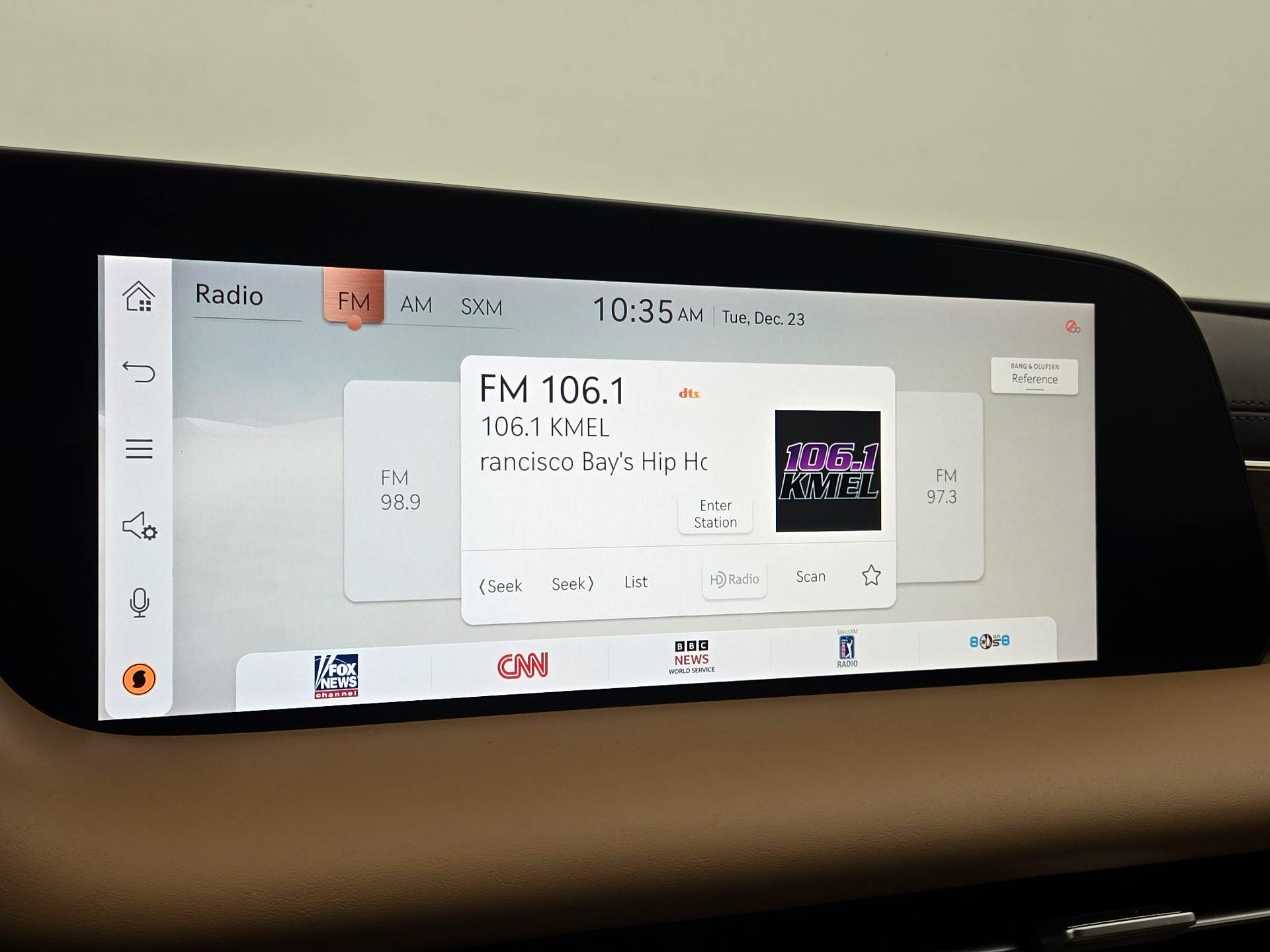 Thumbnail: 2023 Genesis G90 - 16