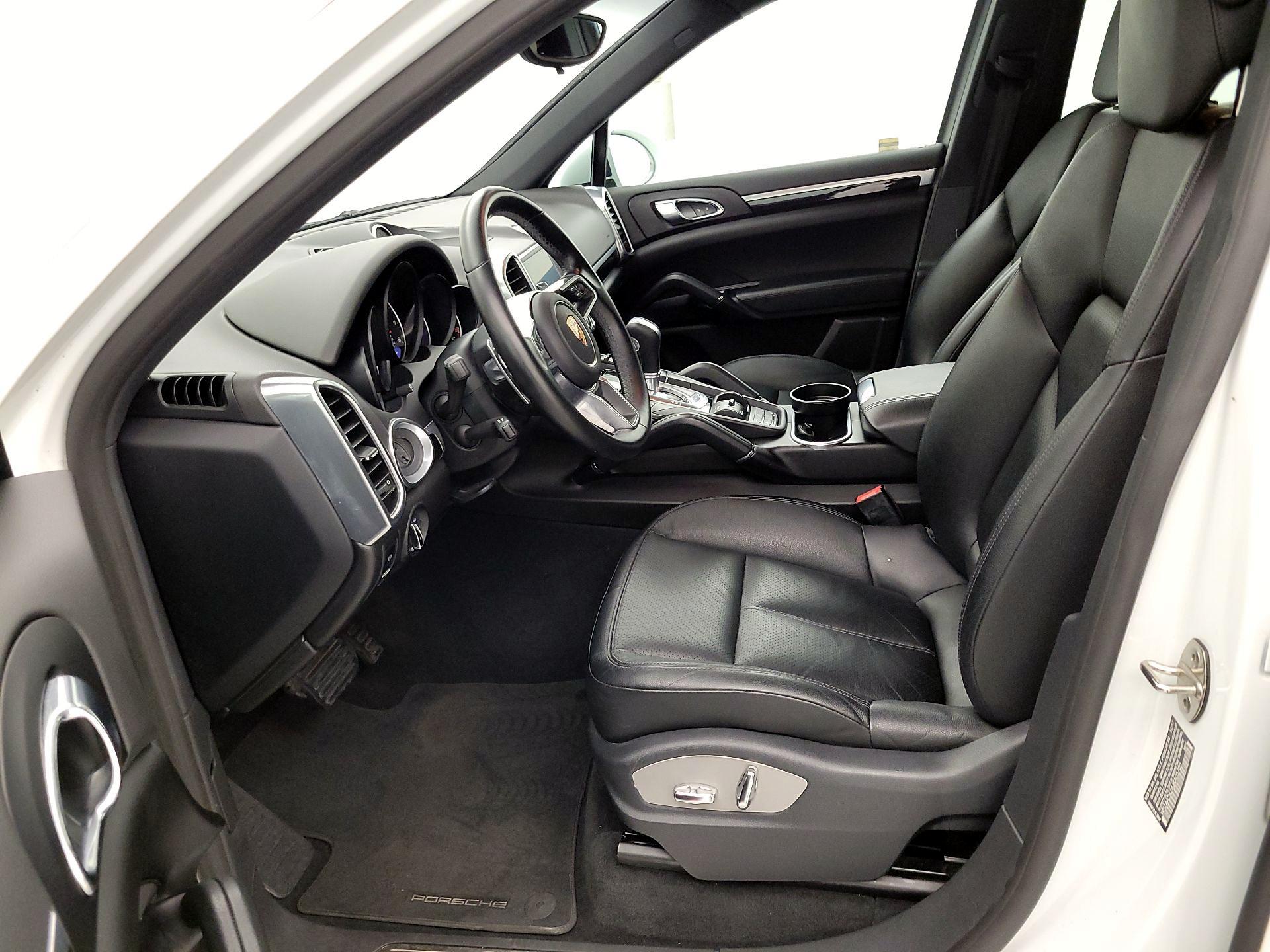 Thumbnail: 2018 Porsche Cayenne - 11