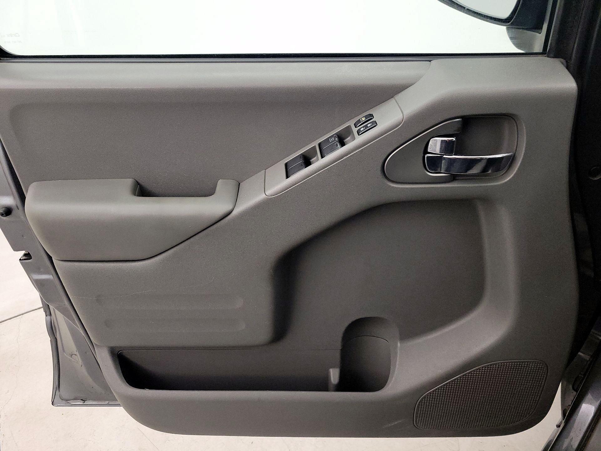 Thumbnail: 2016 Nissan Frontier - 12