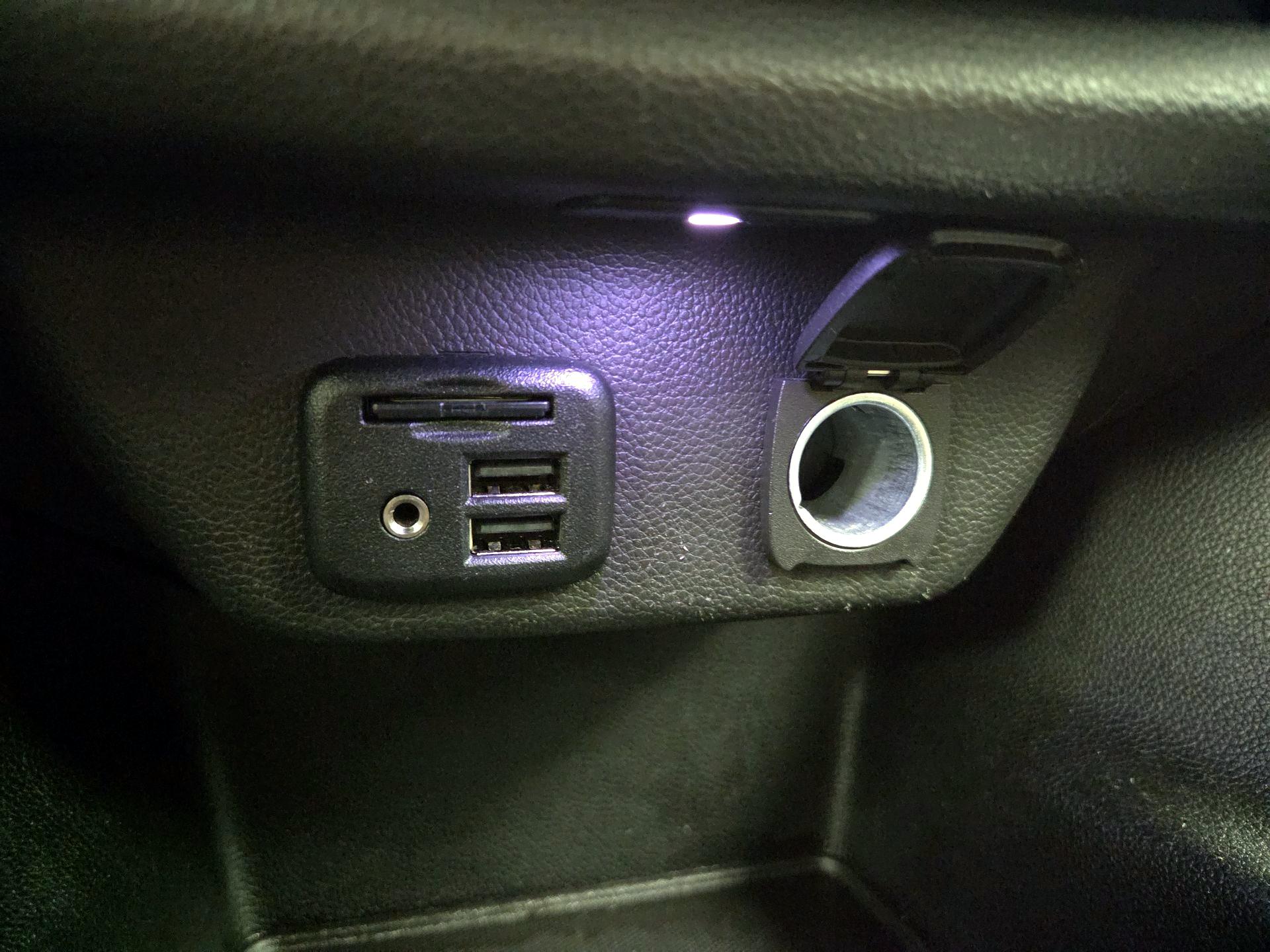 Thumbnail: 2021 Chevrolet Traverse - 19