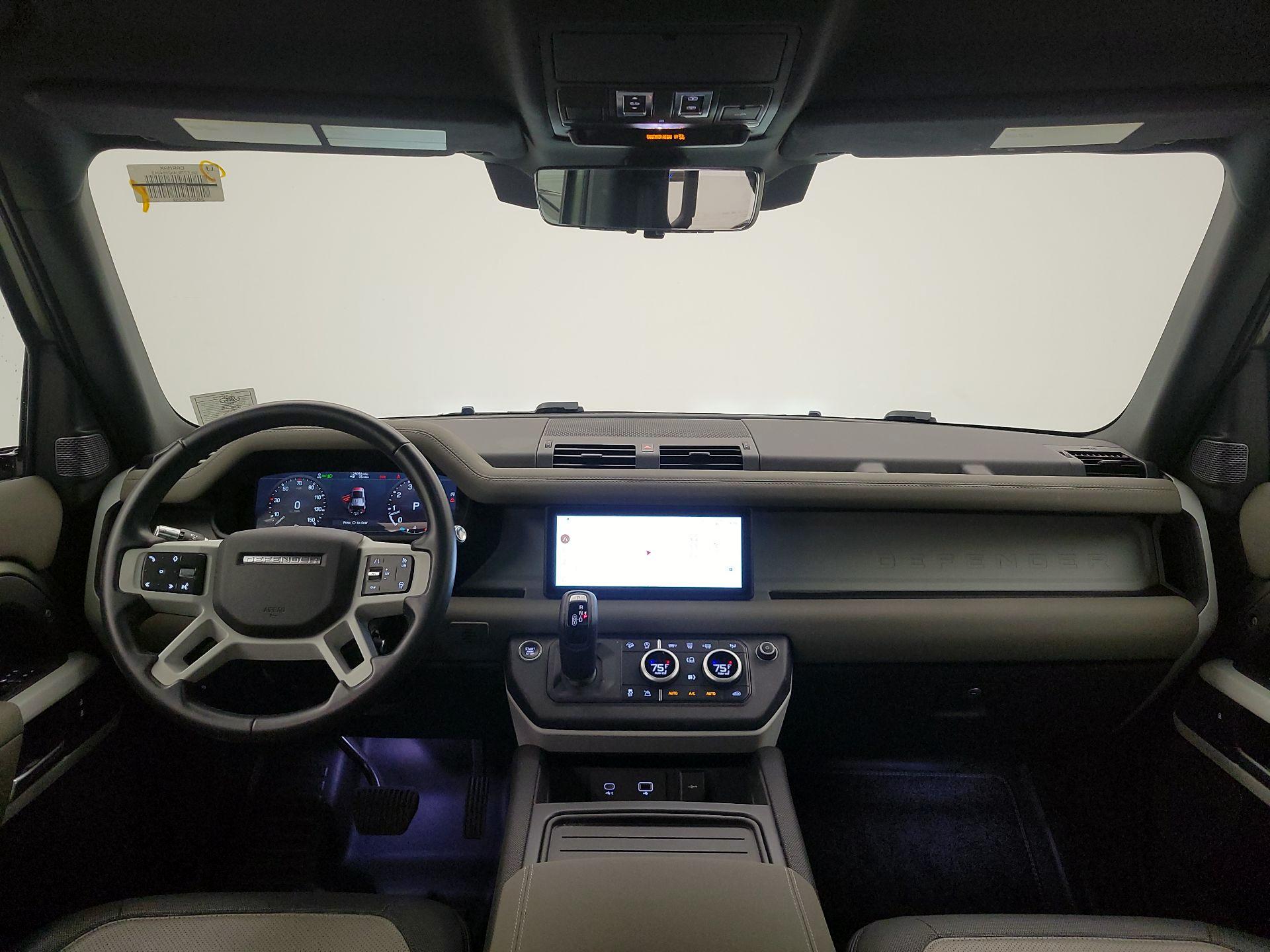 Thumbnail: 2022 Land Rover Defender - 9