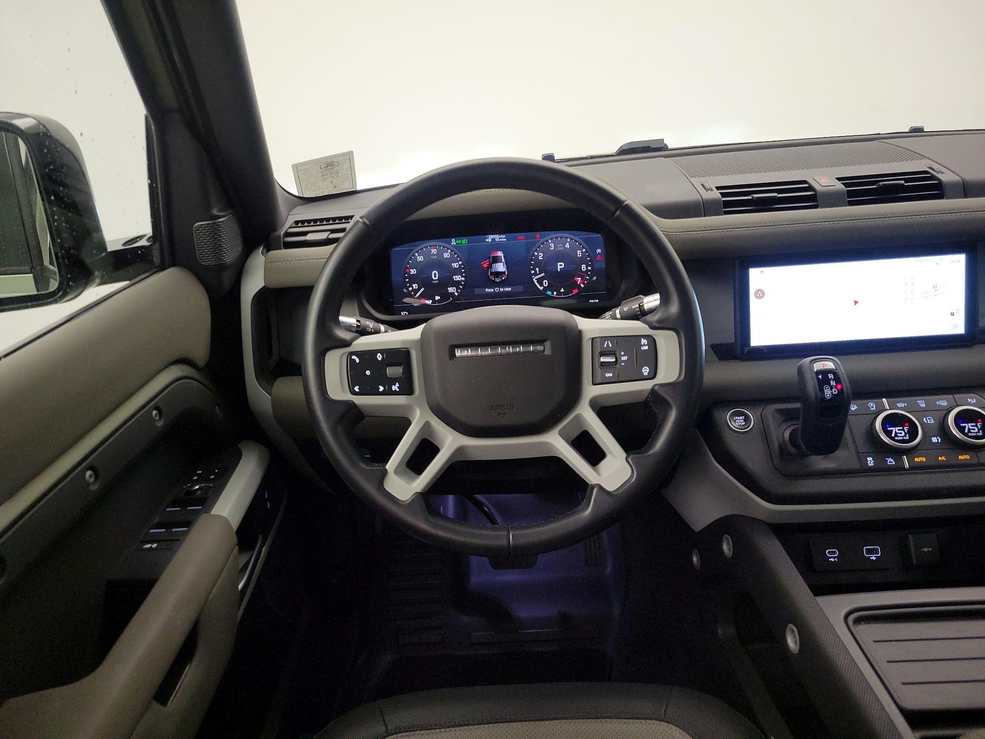 Thumbnail: 2022 Land Rover Defender - 10