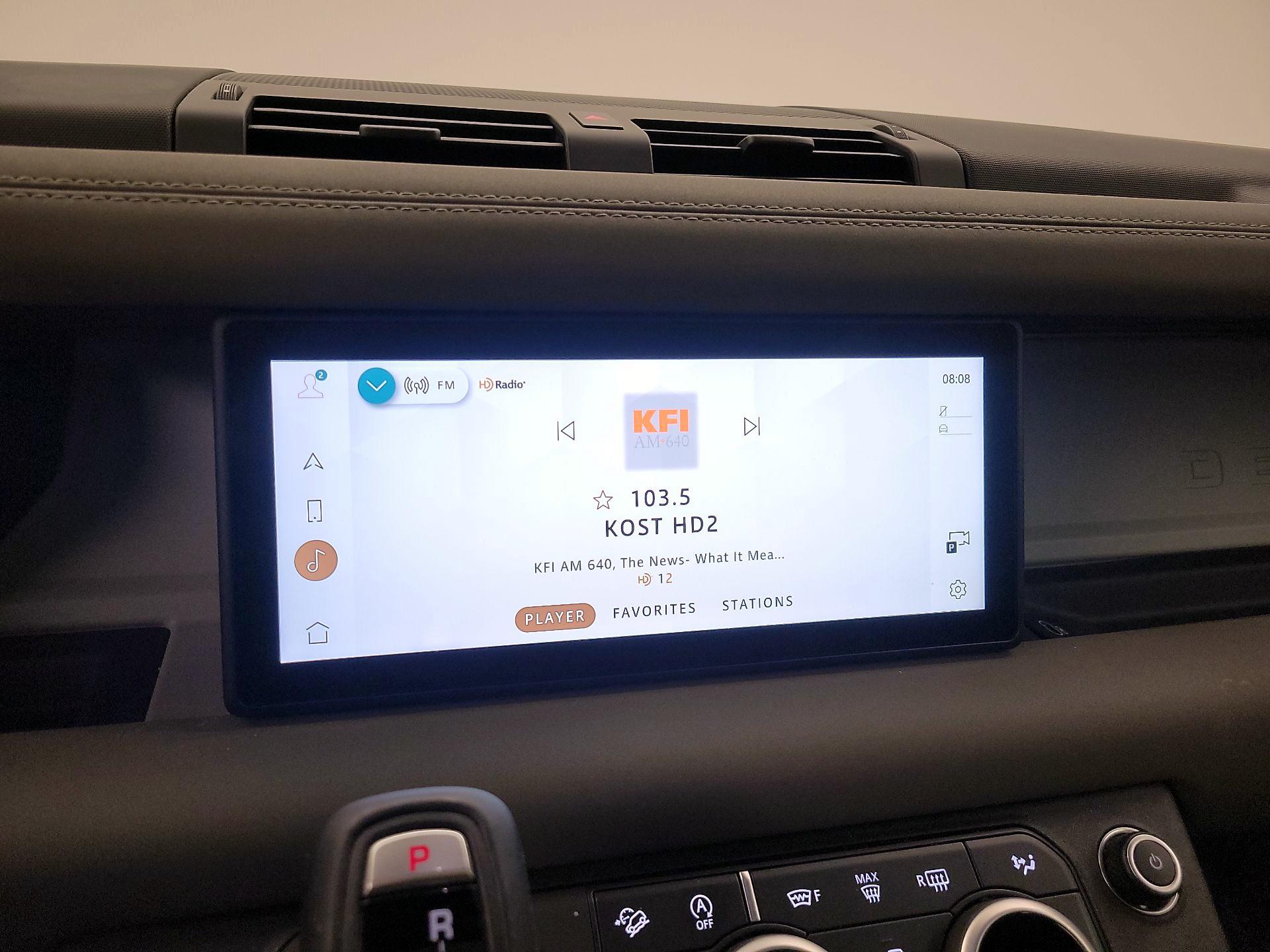 Thumbnail: 2022 Land Rover Defender - 16