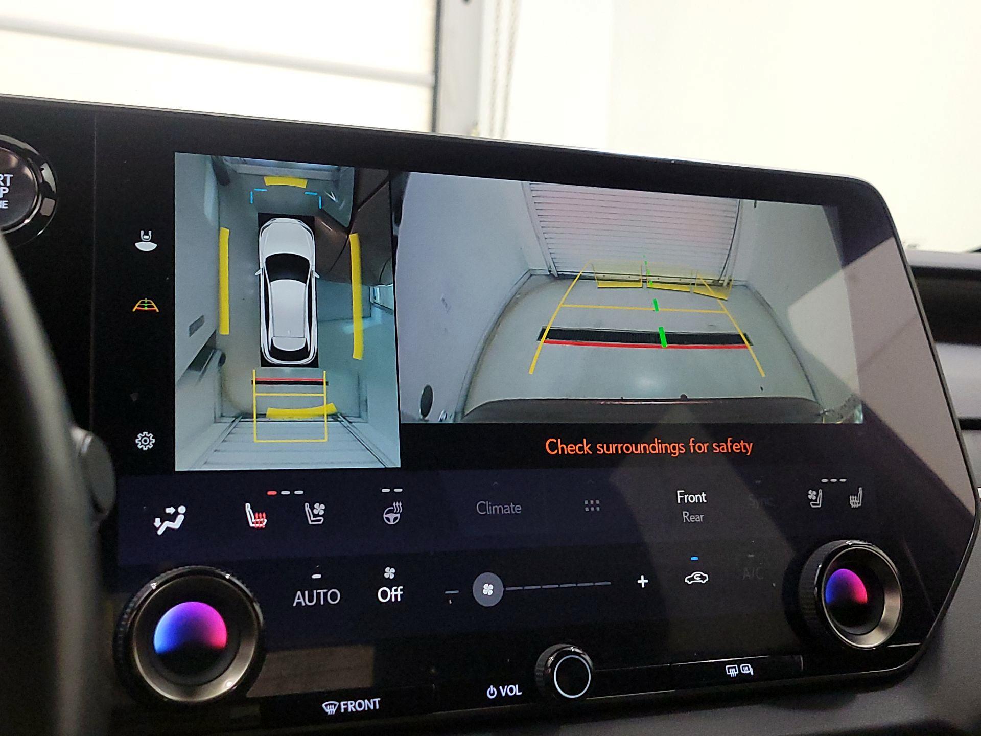 Thumbnail: 2023 Lexus RX - 14