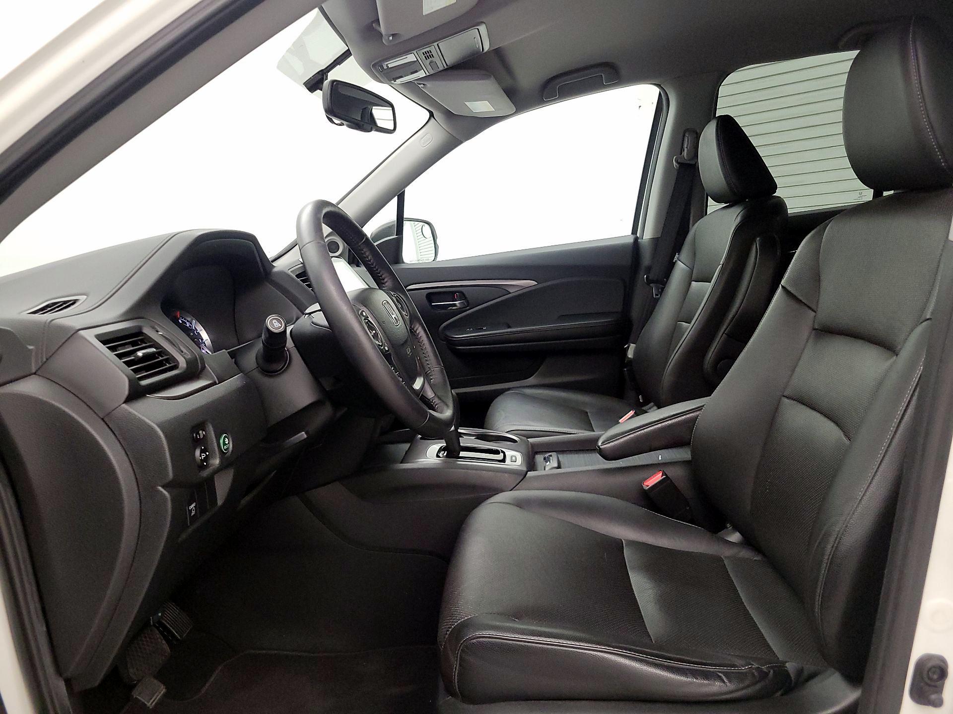 Thumbnail: 2017 Honda Ridgeline - 11