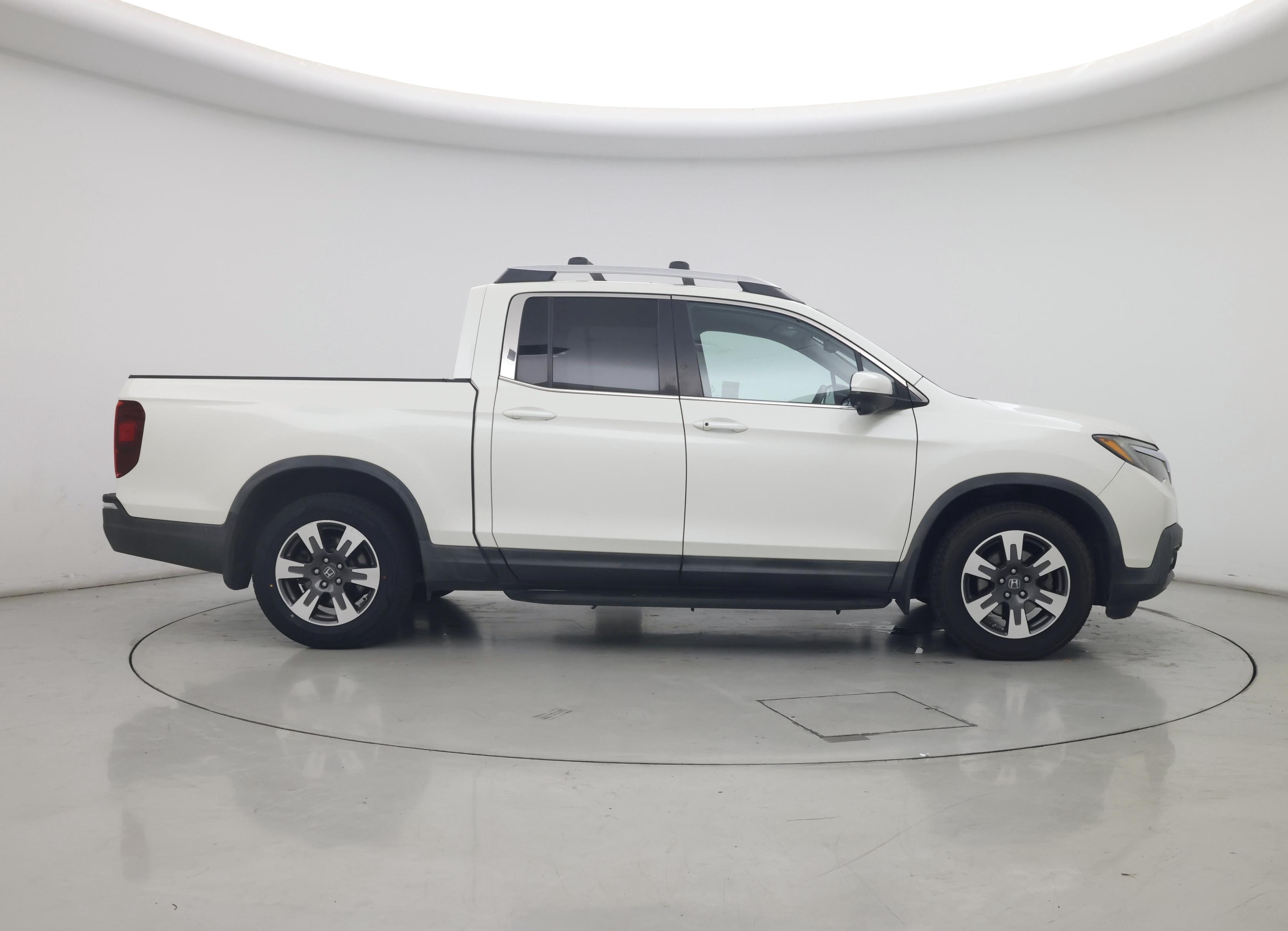 Thumbnail: 2017 Honda Ridgeline - 7