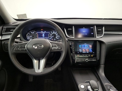 Steering Wheel & Instrument Cluster (On)