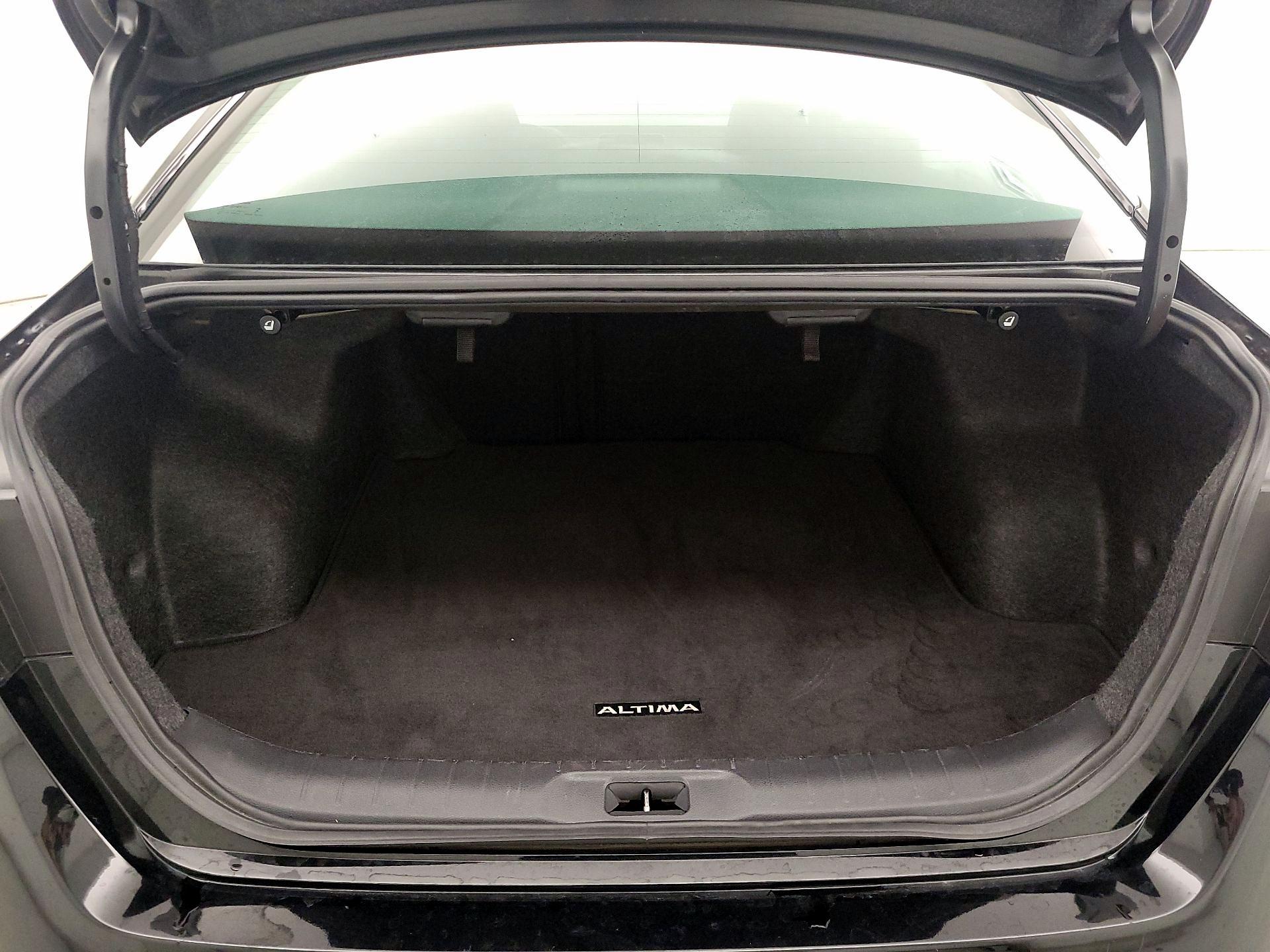 Thumbnail: 2024 Nissan Altima - 20