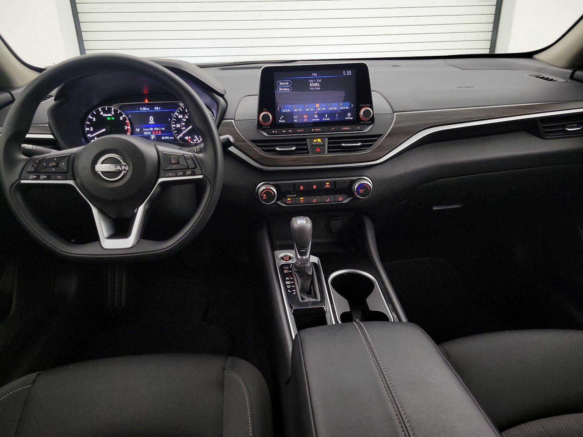 Thumbnail: 2024 Nissan Altima - 9