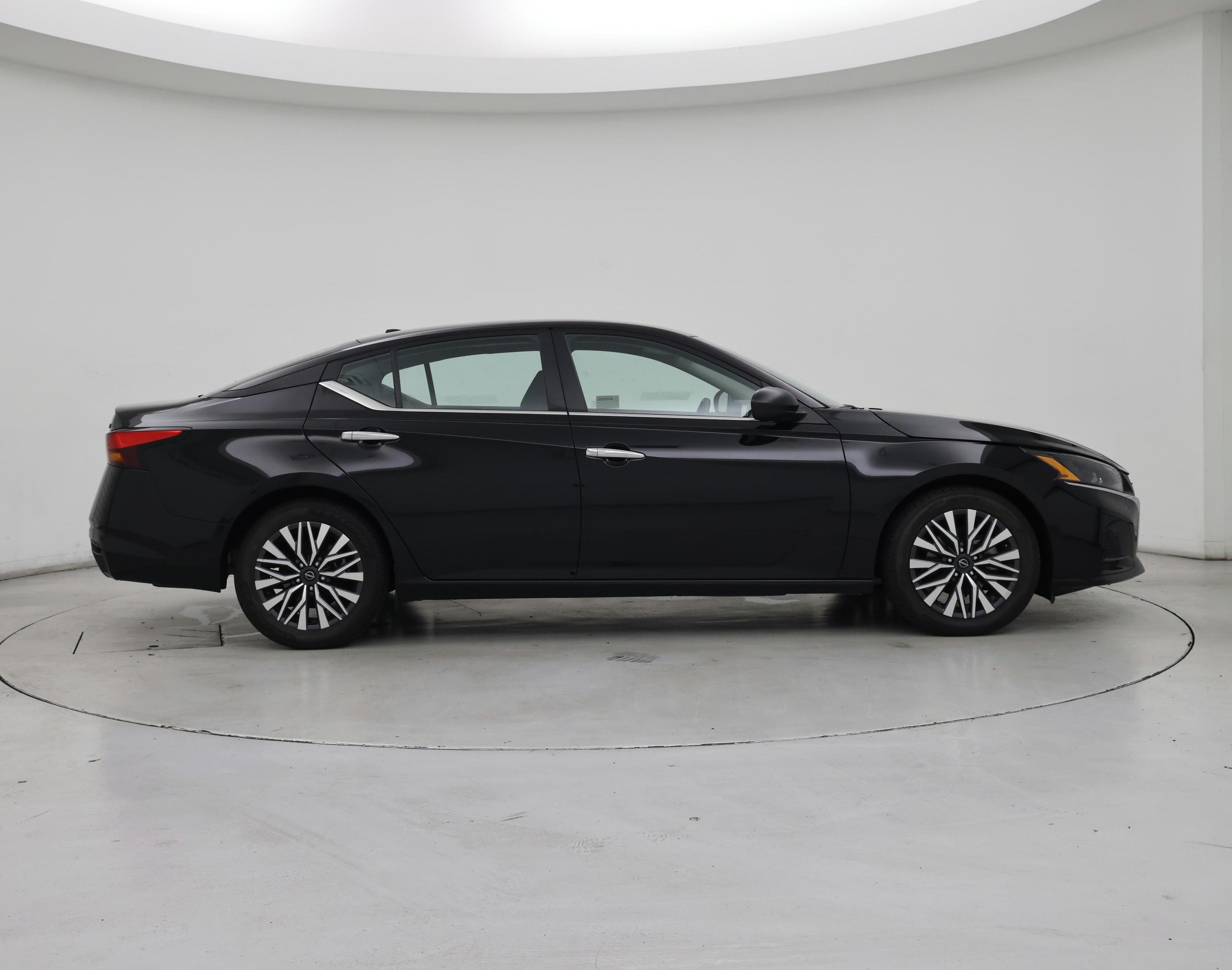 Thumbnail: 2024 Nissan Altima - 7