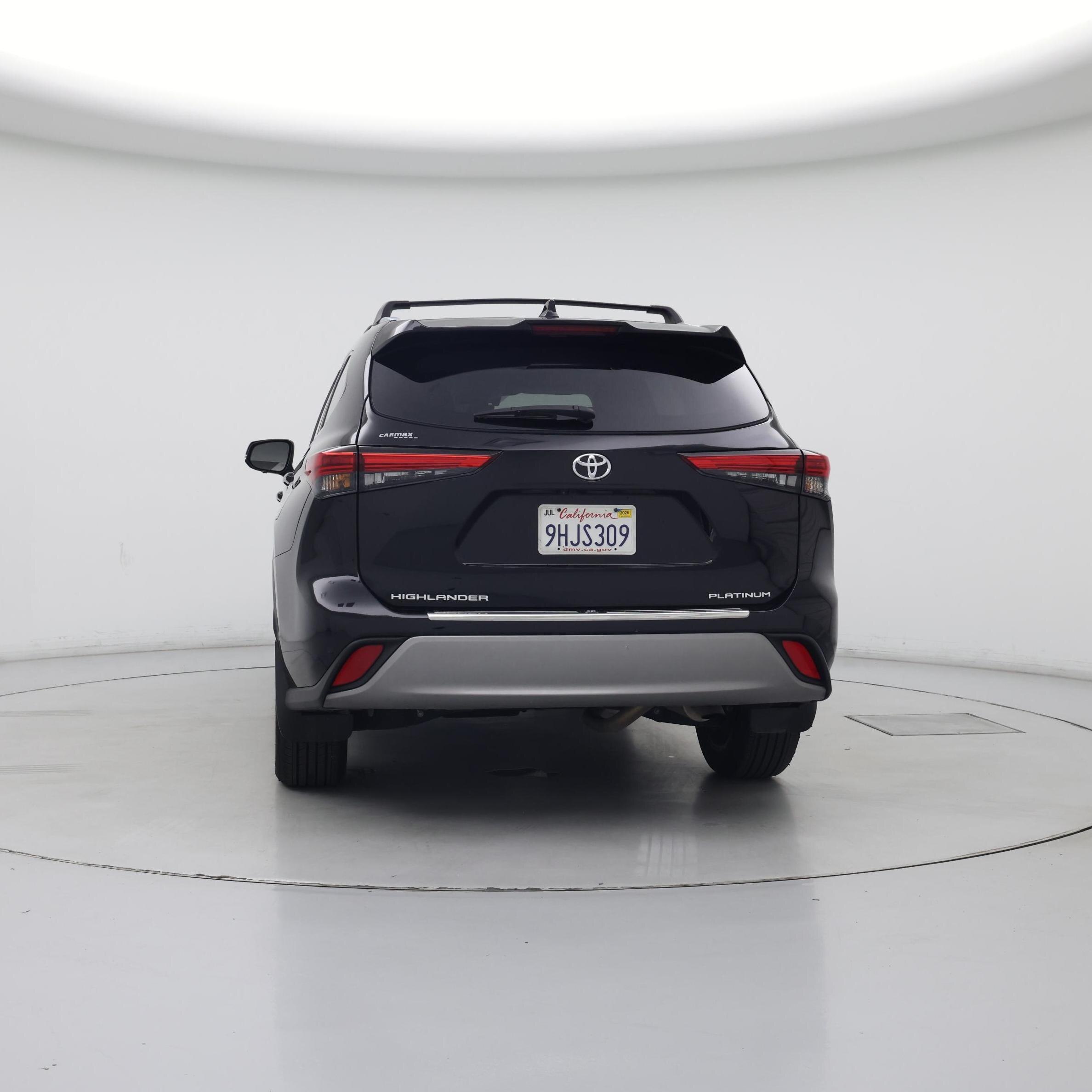 Thumbnail: 2023 Toyota Highlander - 6