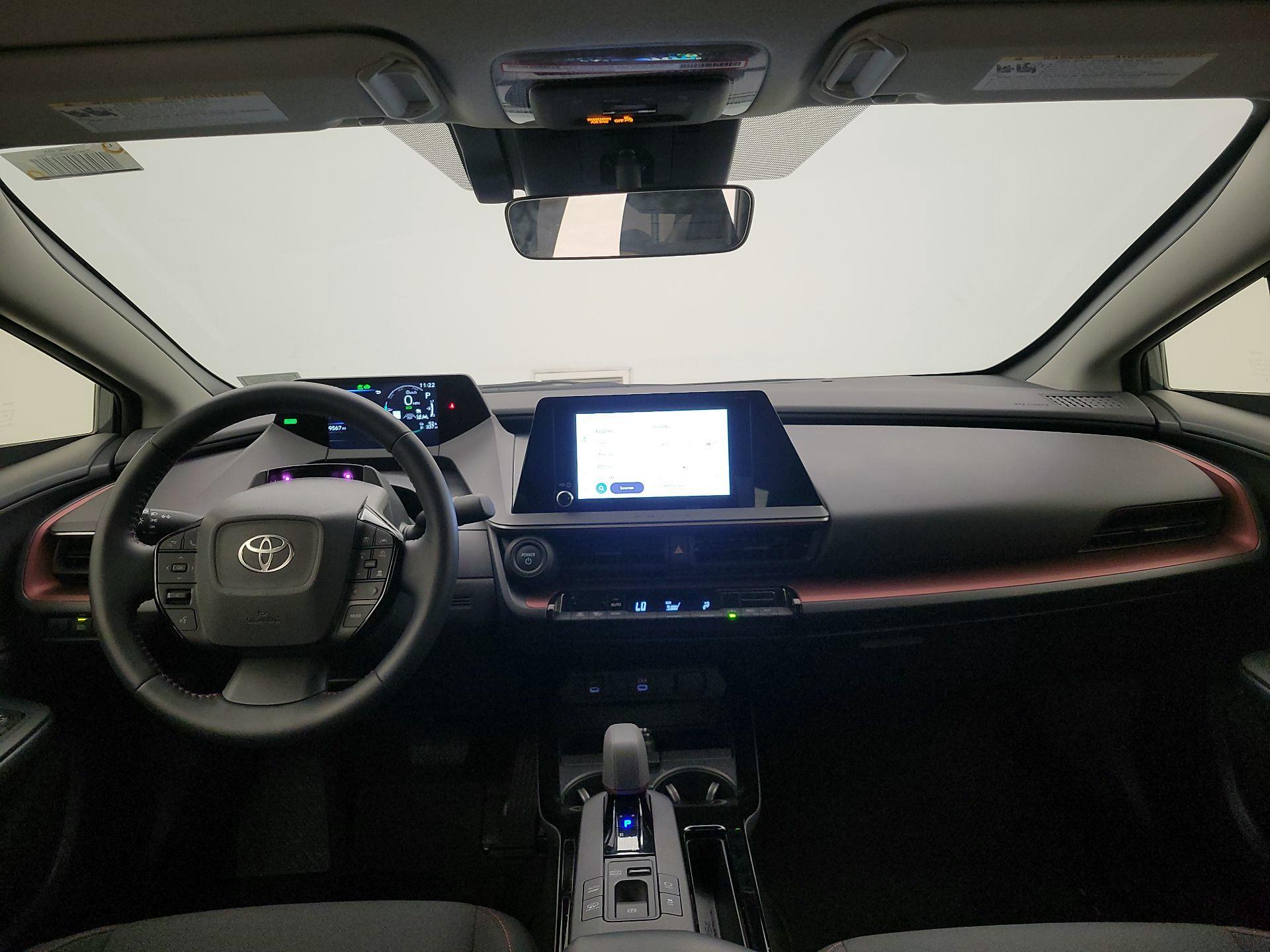 Thumbnail: 2024 Toyota Prius Prime - 9