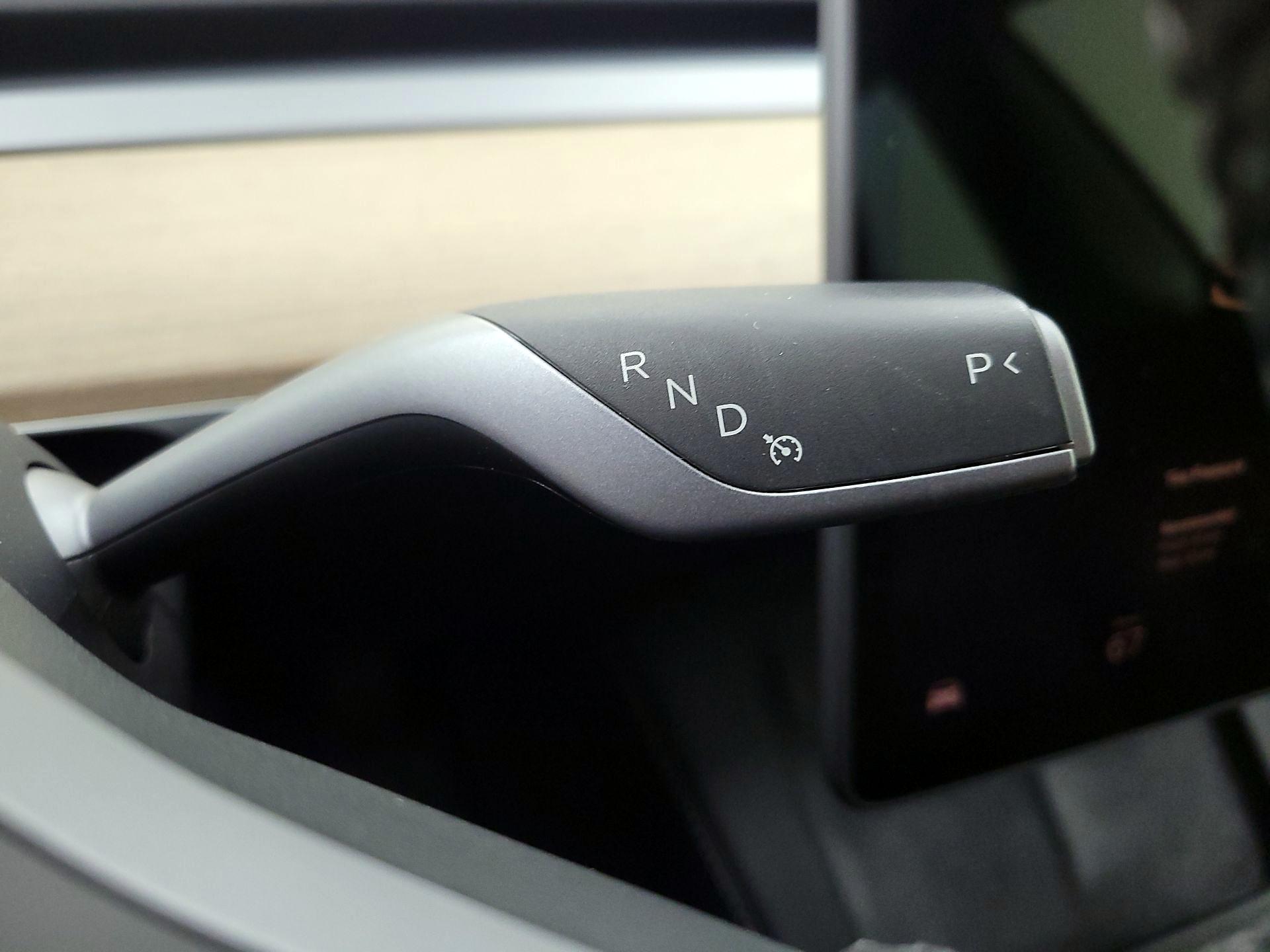 Thumbnail: 2023 Tesla Model 3 - 17