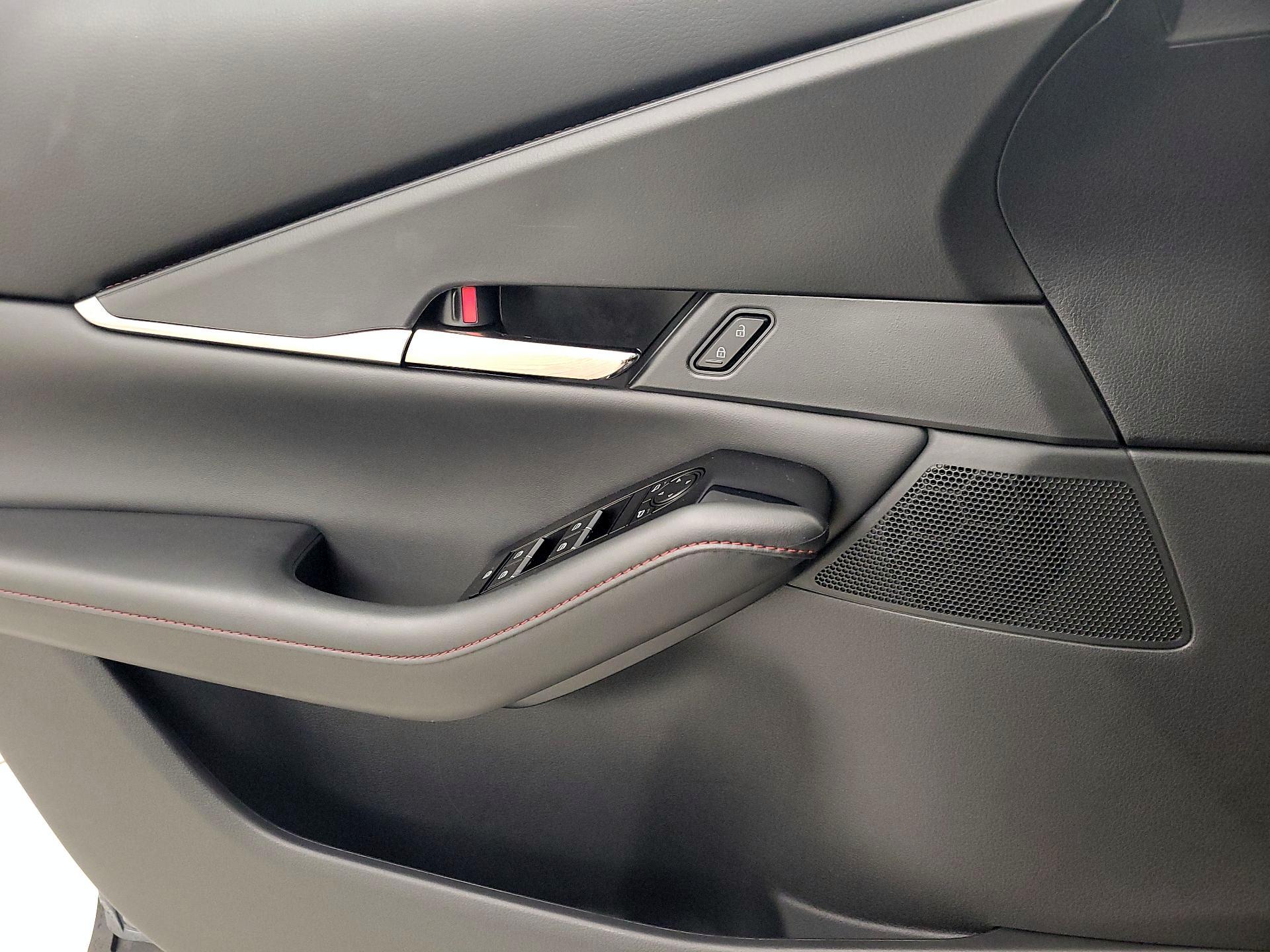 Thumbnail: 2022 Mazda CX-30 - 12