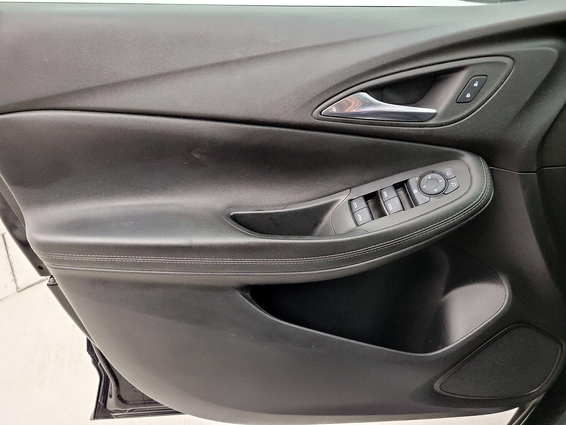 Thumbnail: 2023 Buick Encore GX - 12