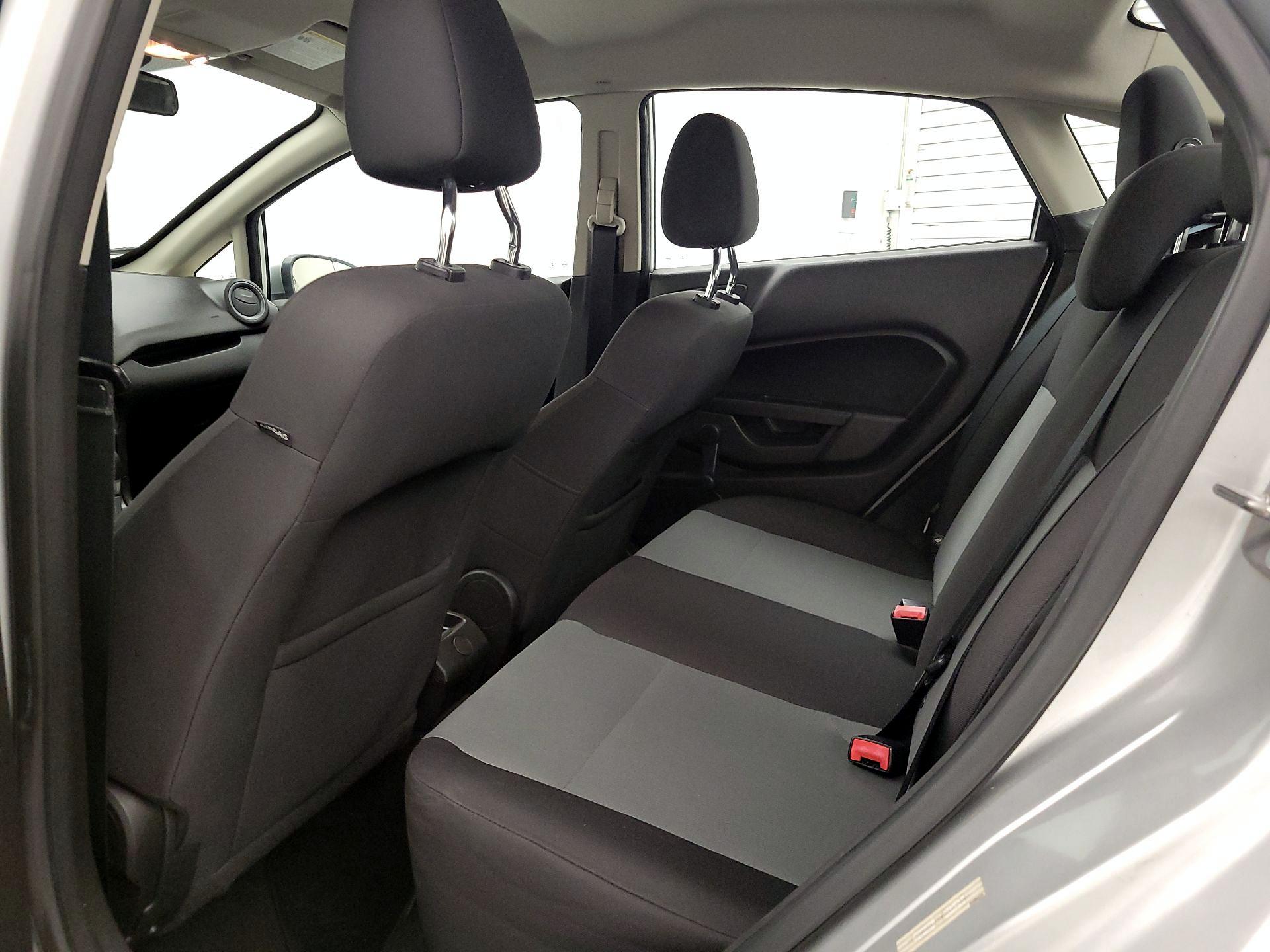 Thumbnail: 2016 Ford Fiesta - 17