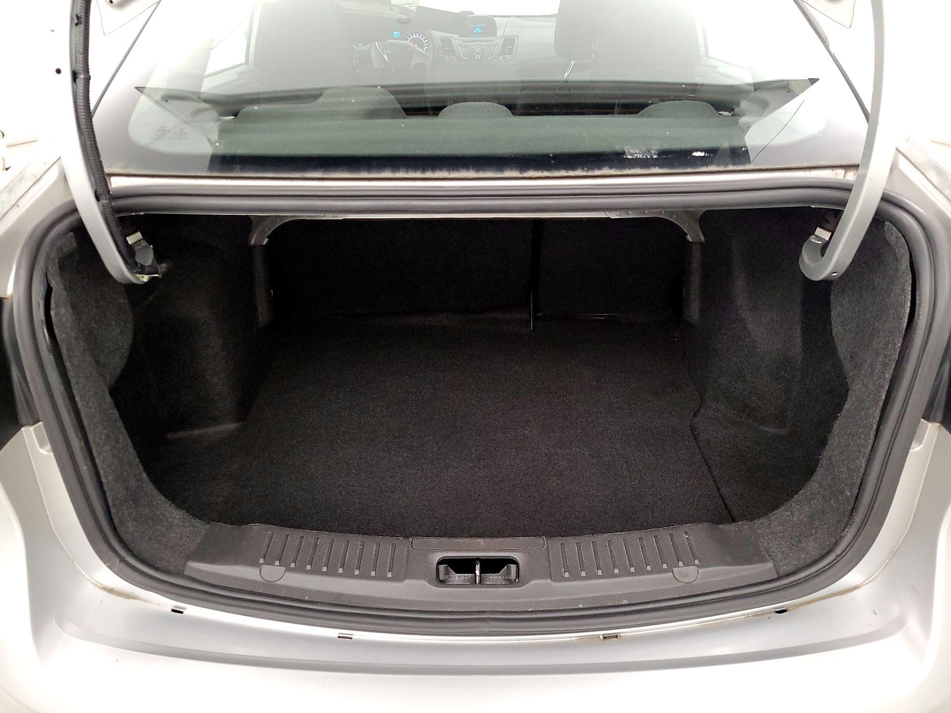 Thumbnail: 2016 Ford Fiesta - 18