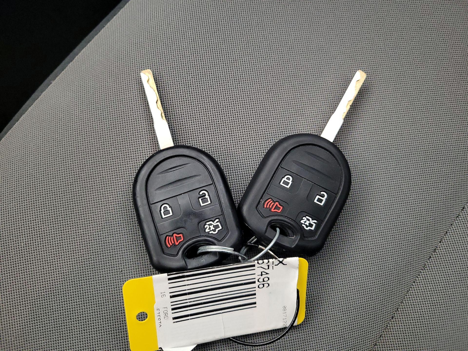 Thumbnail: 2016 Ford Fiesta - 20