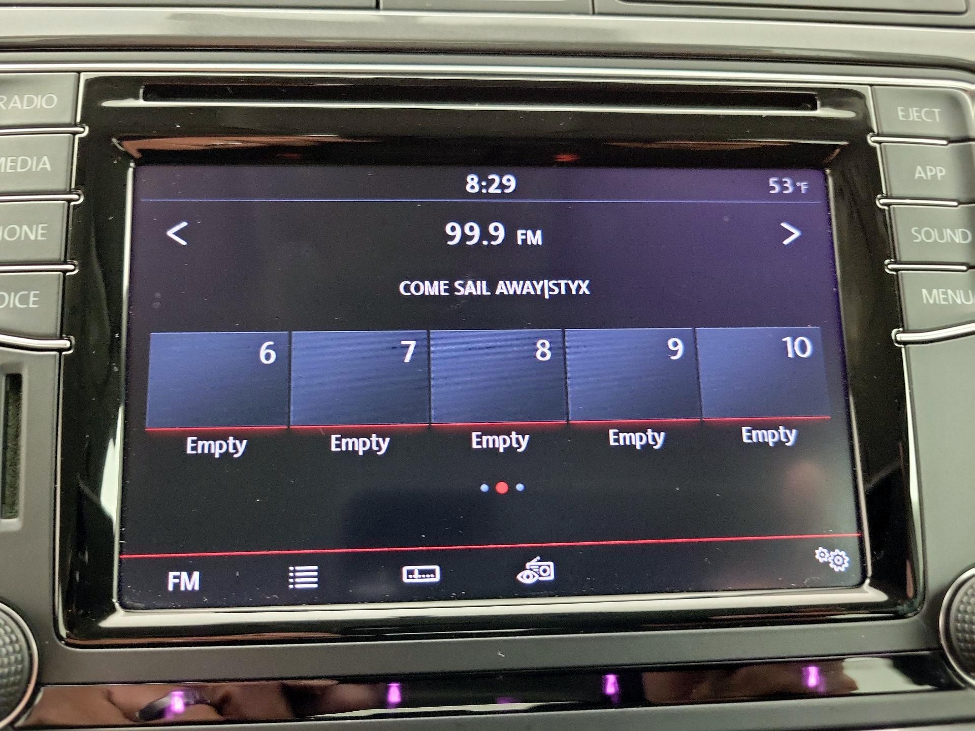 Thumbnail: 2017 Volkswagen Tiguan - 15