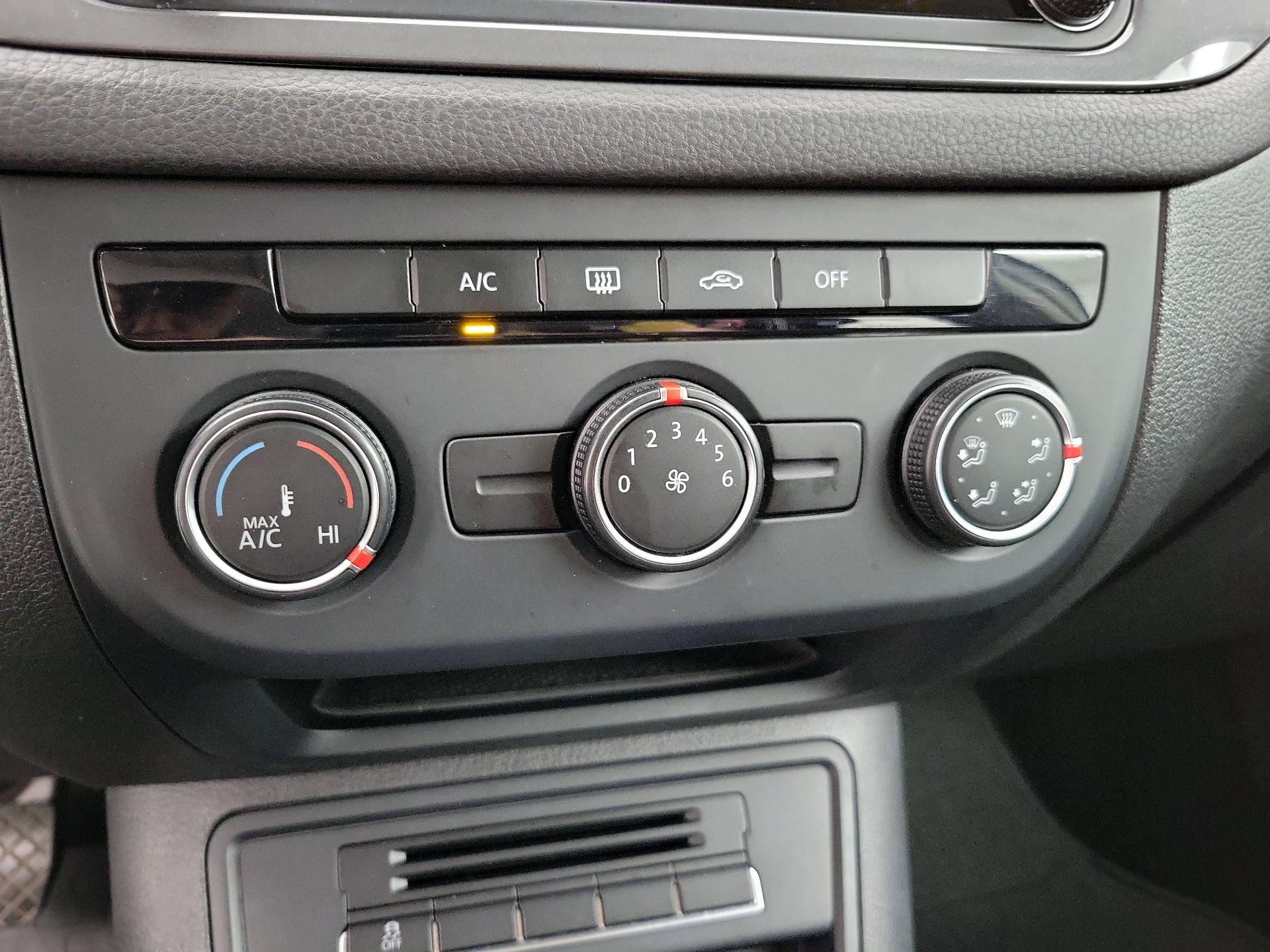 Thumbnail: 2017 Volkswagen Tiguan - 16