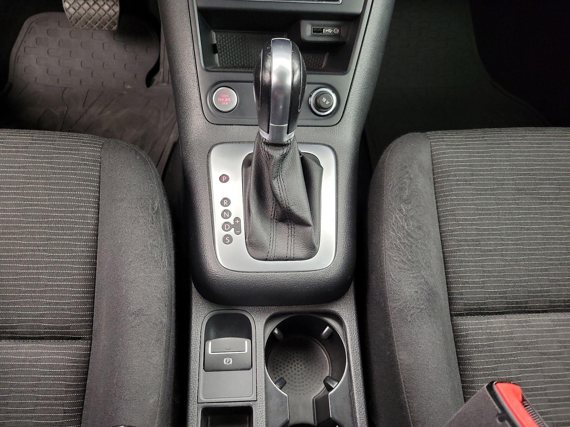 Thumbnail: 2017 Volkswagen Tiguan - 17