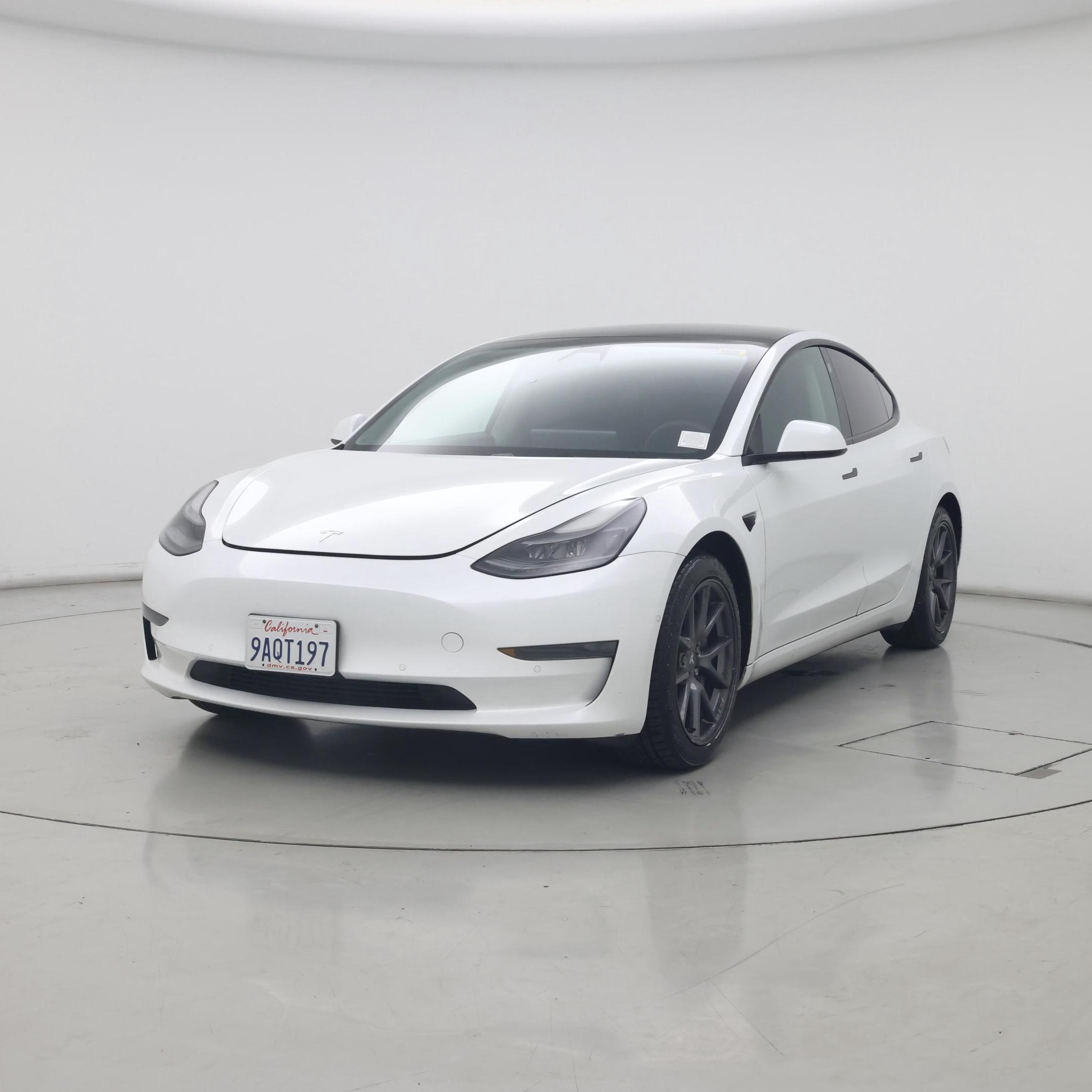 Thumbnail: 2021 Tesla Model 3 - 4