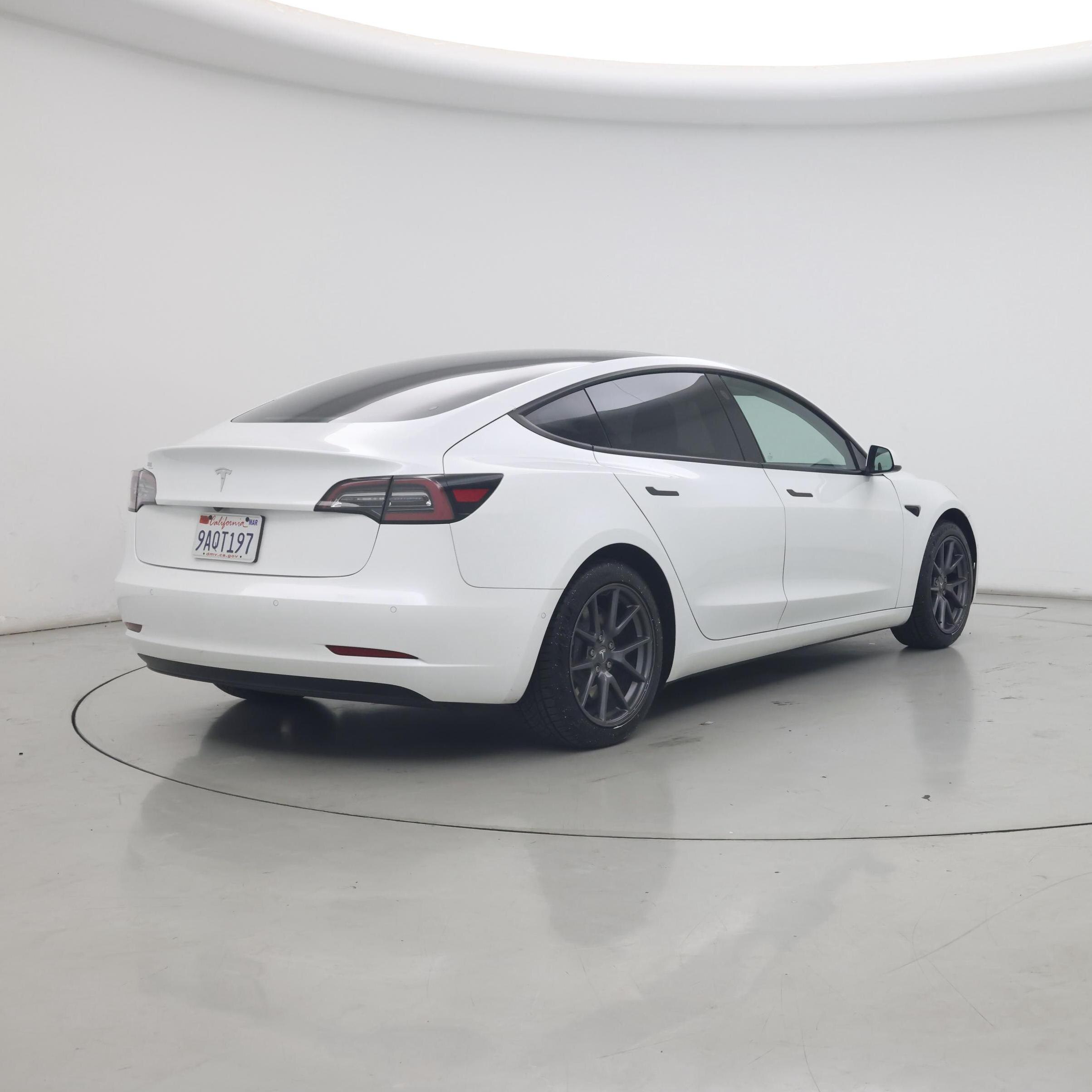 Thumbnail: 2021 Tesla Model 3 - 8