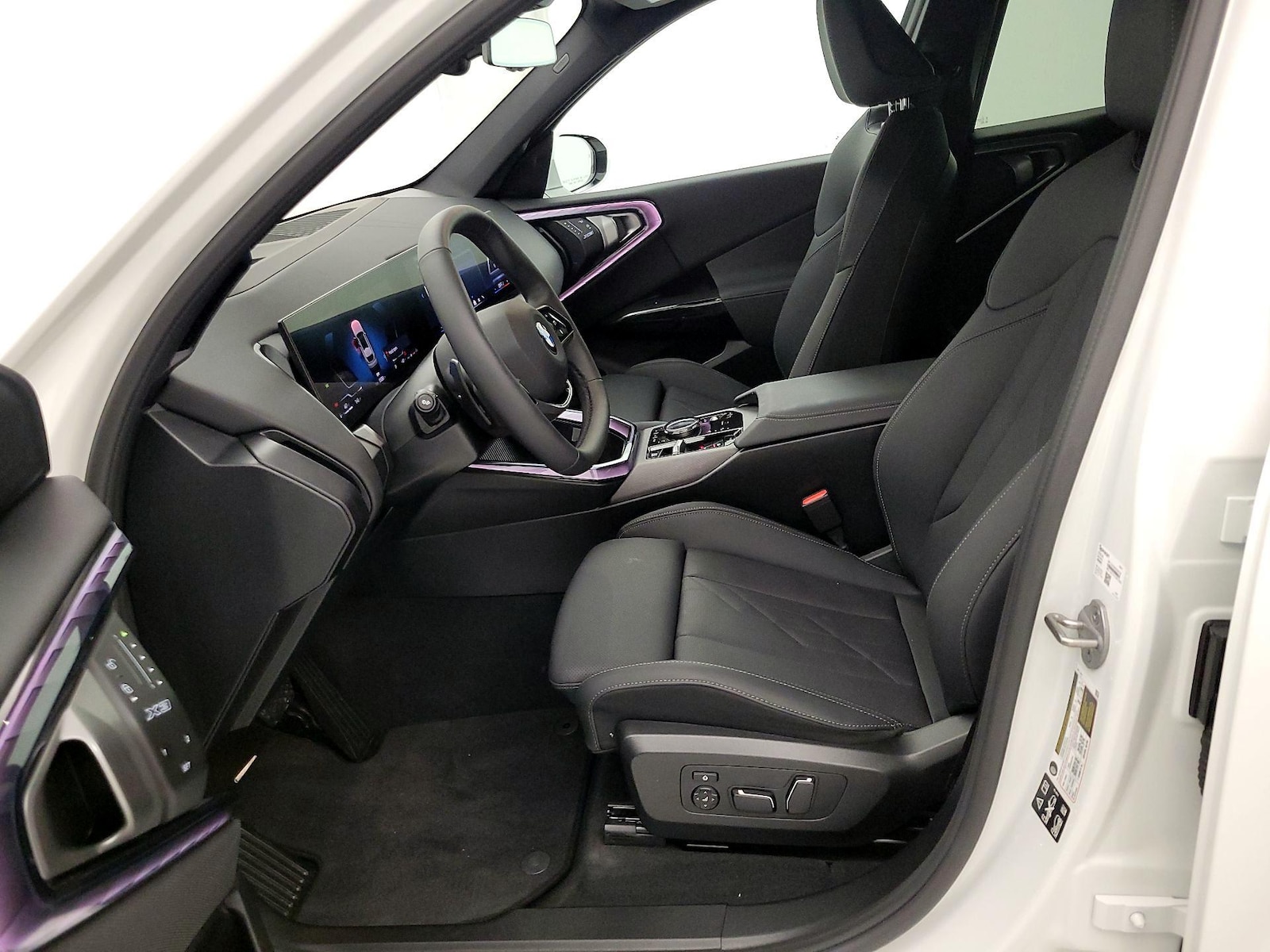 2026 BMW X3 30 - Photo 12