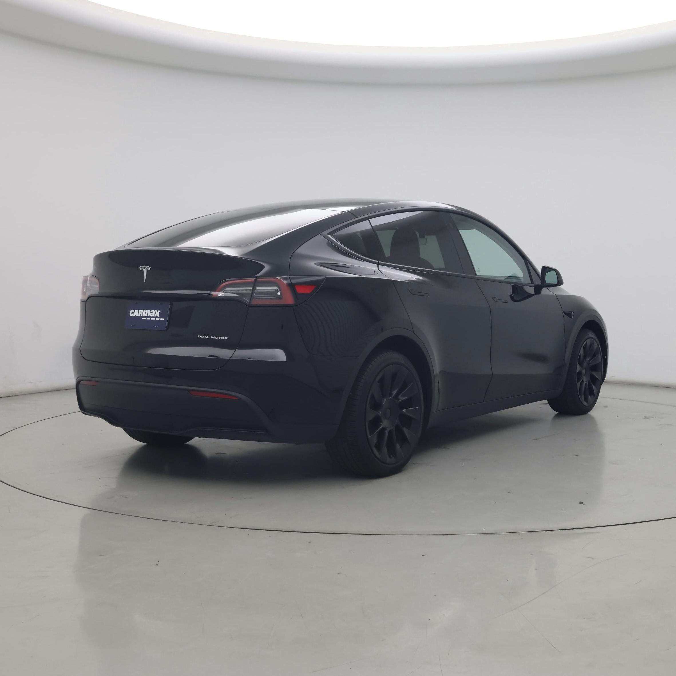 Thumbnail: 2022 Tesla Model Y - 8