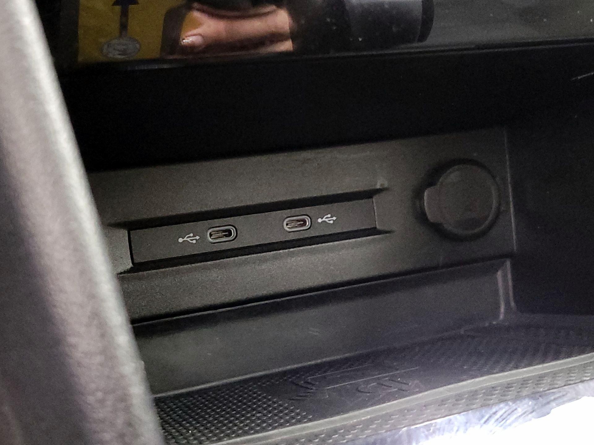 Thumbnail: 2023 Volkswagen Taos - 18