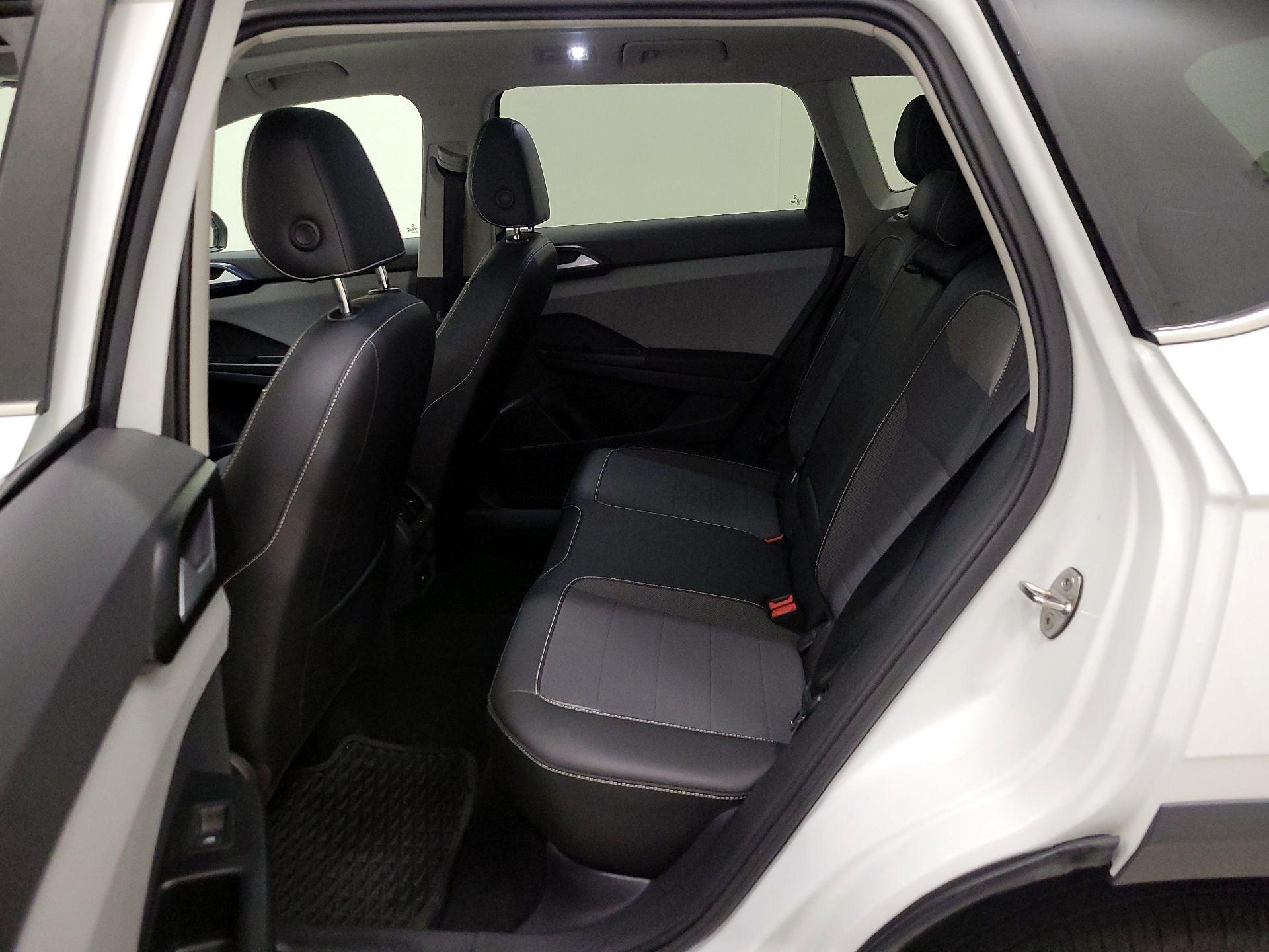 Thumbnail: 2023 Volkswagen Taos - 20