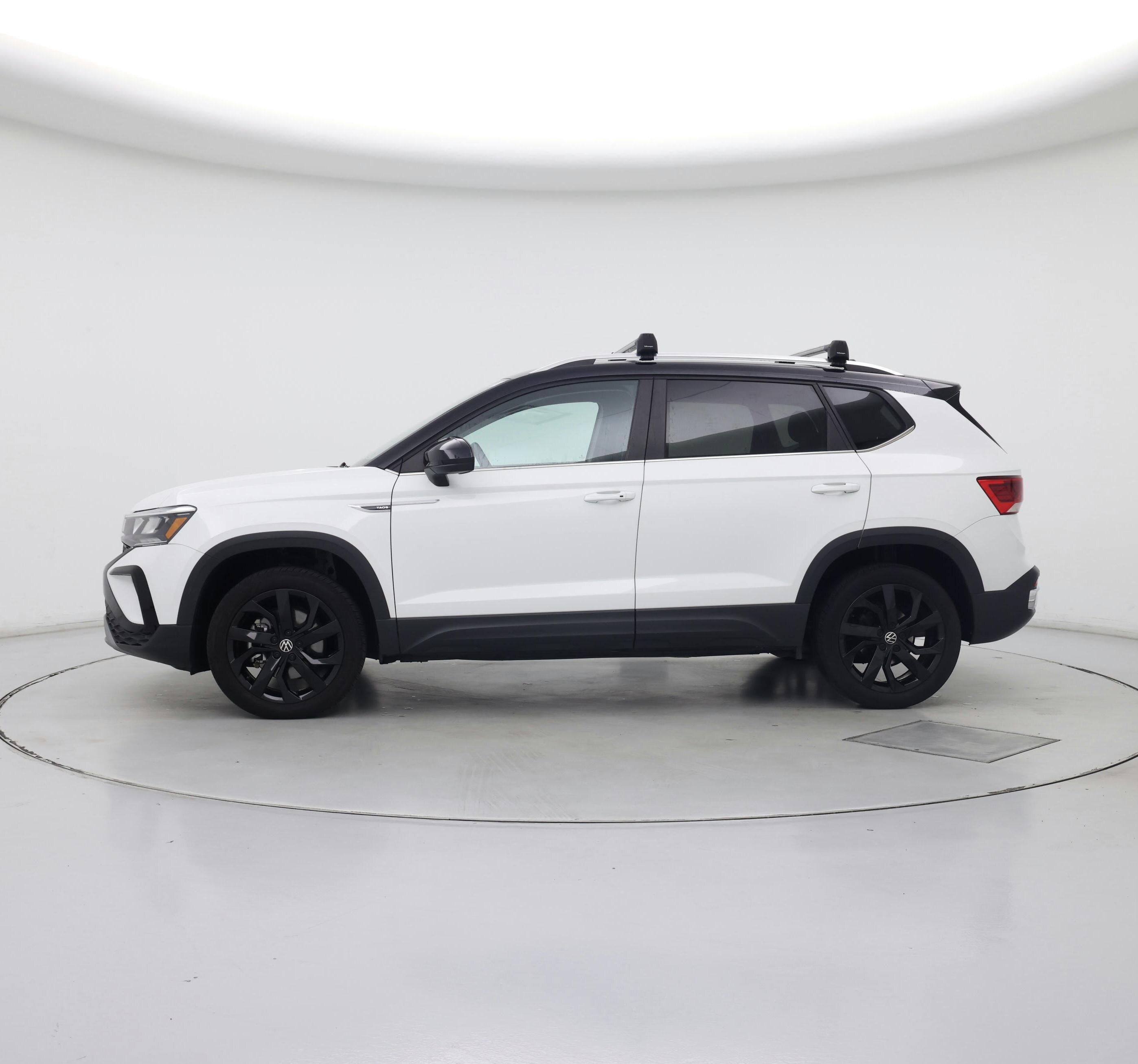 Thumbnail: 2023 Volkswagen Taos - 3