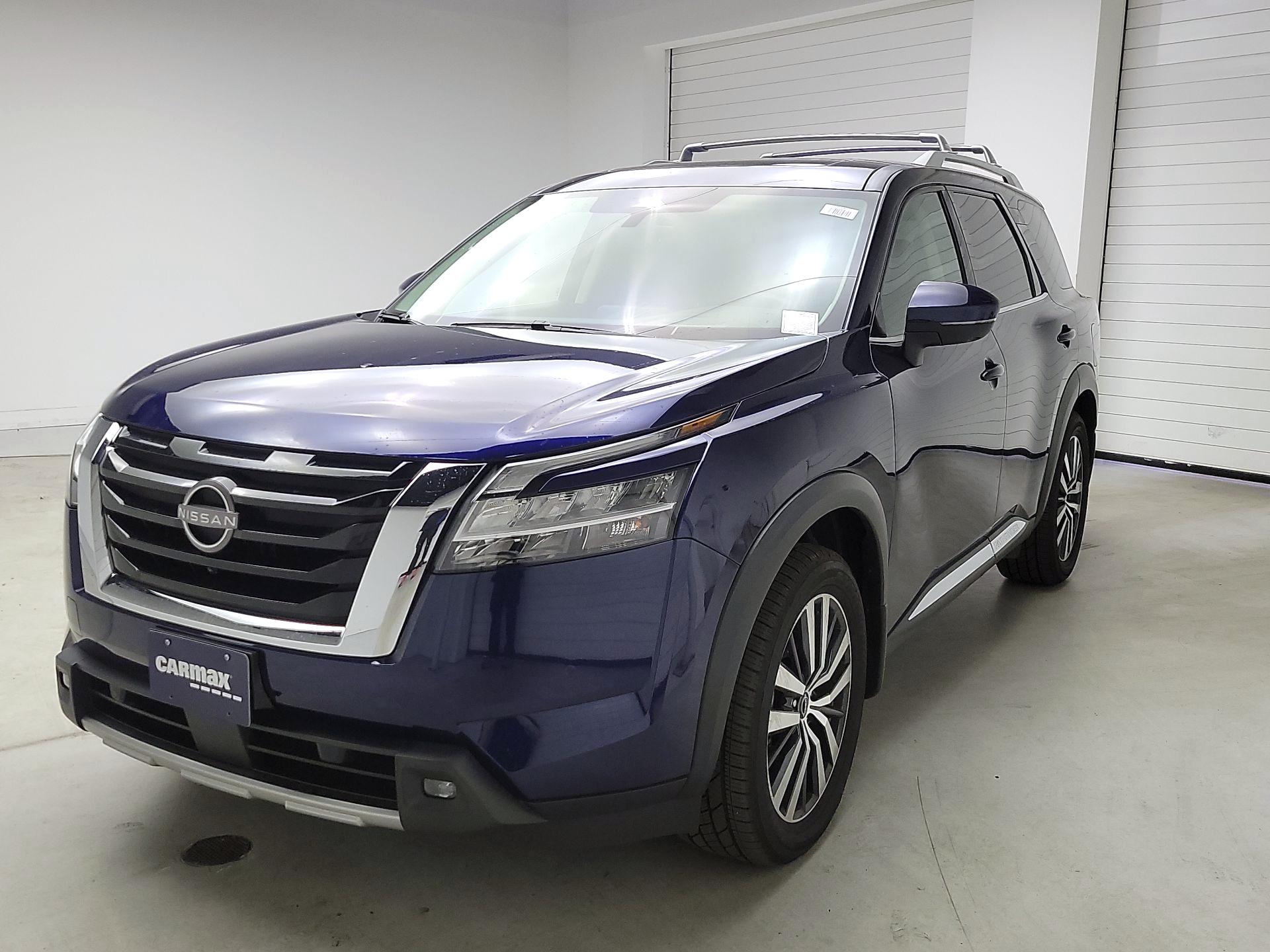 Thumbnail: 2022 Nissan Pathfinder - 3