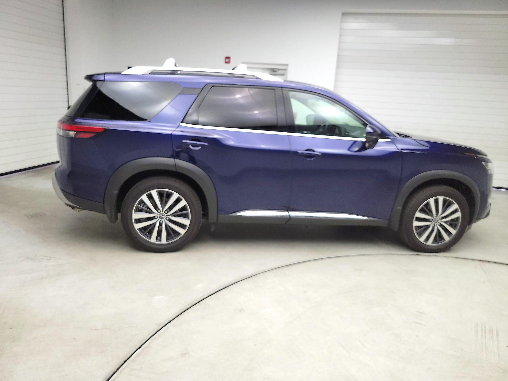 Thumbnail: 2022 Nissan Pathfinder - 4