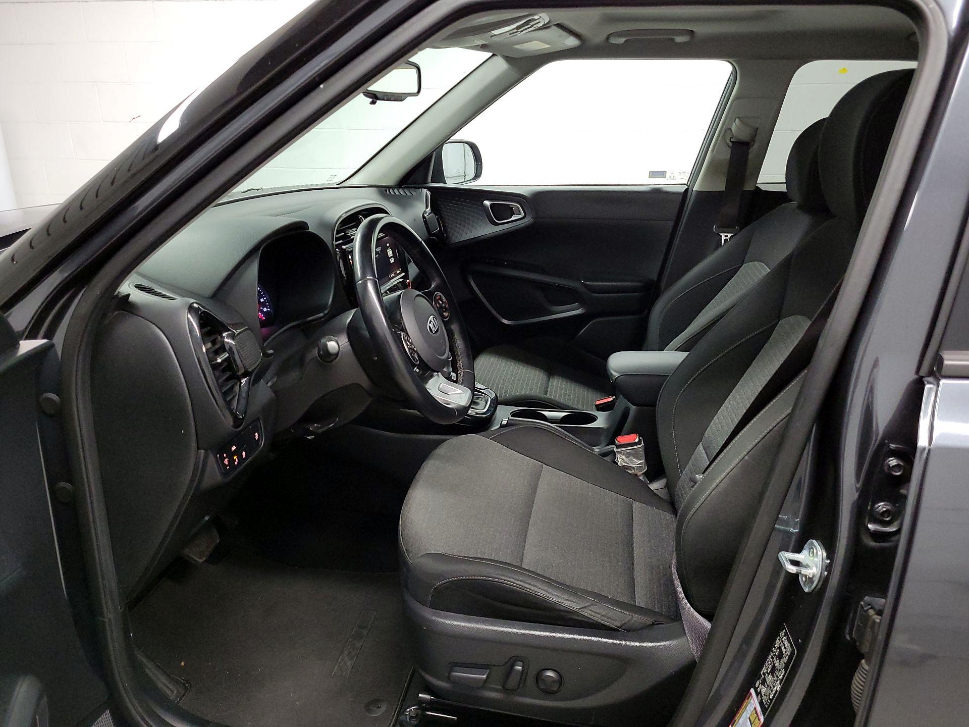 Thumbnail: 2021 Kia Soul - 9