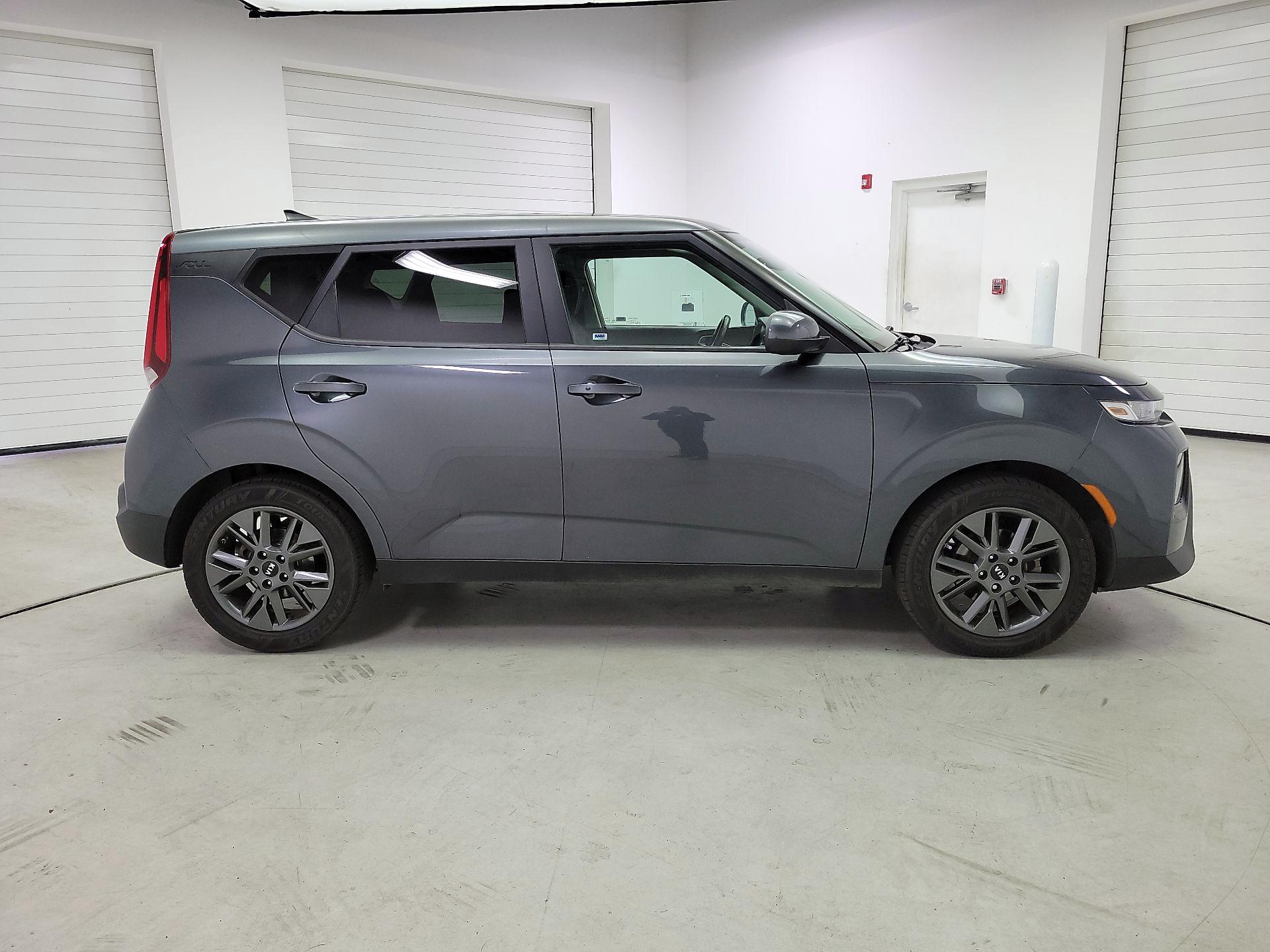 Thumbnail: 2021 Kia Soul - 4