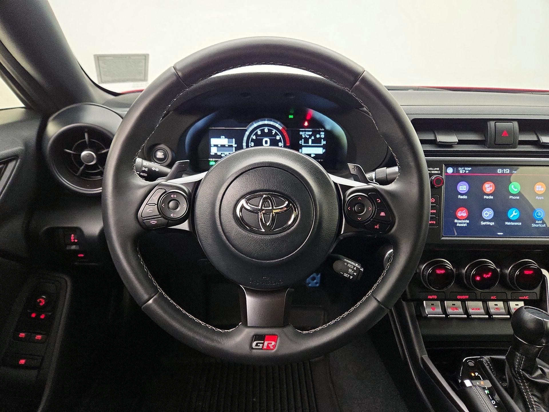 Thumbnail: 2025 Toyota GR86 - 10