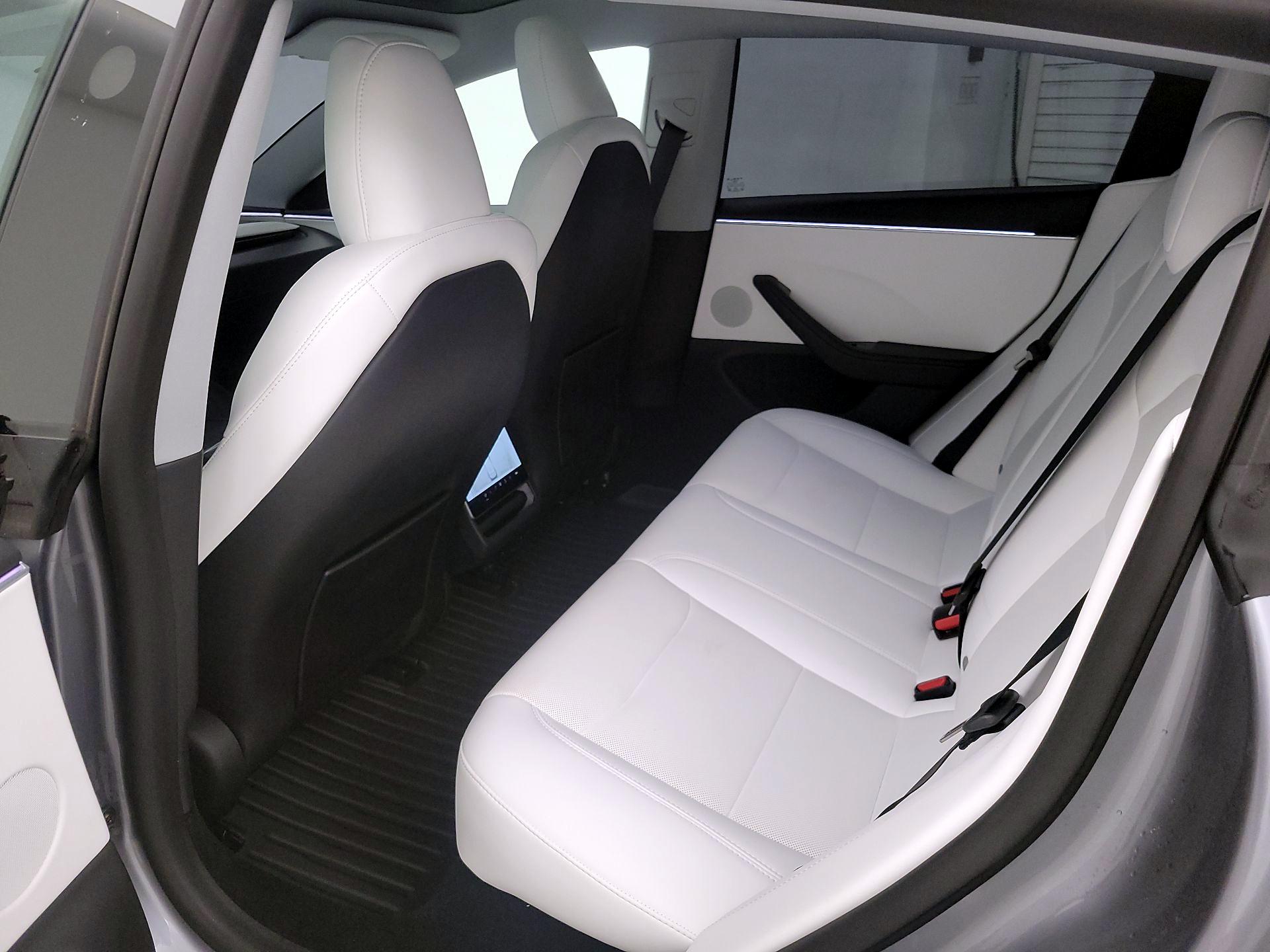 Thumbnail: 2025 Tesla Model 3 - 19