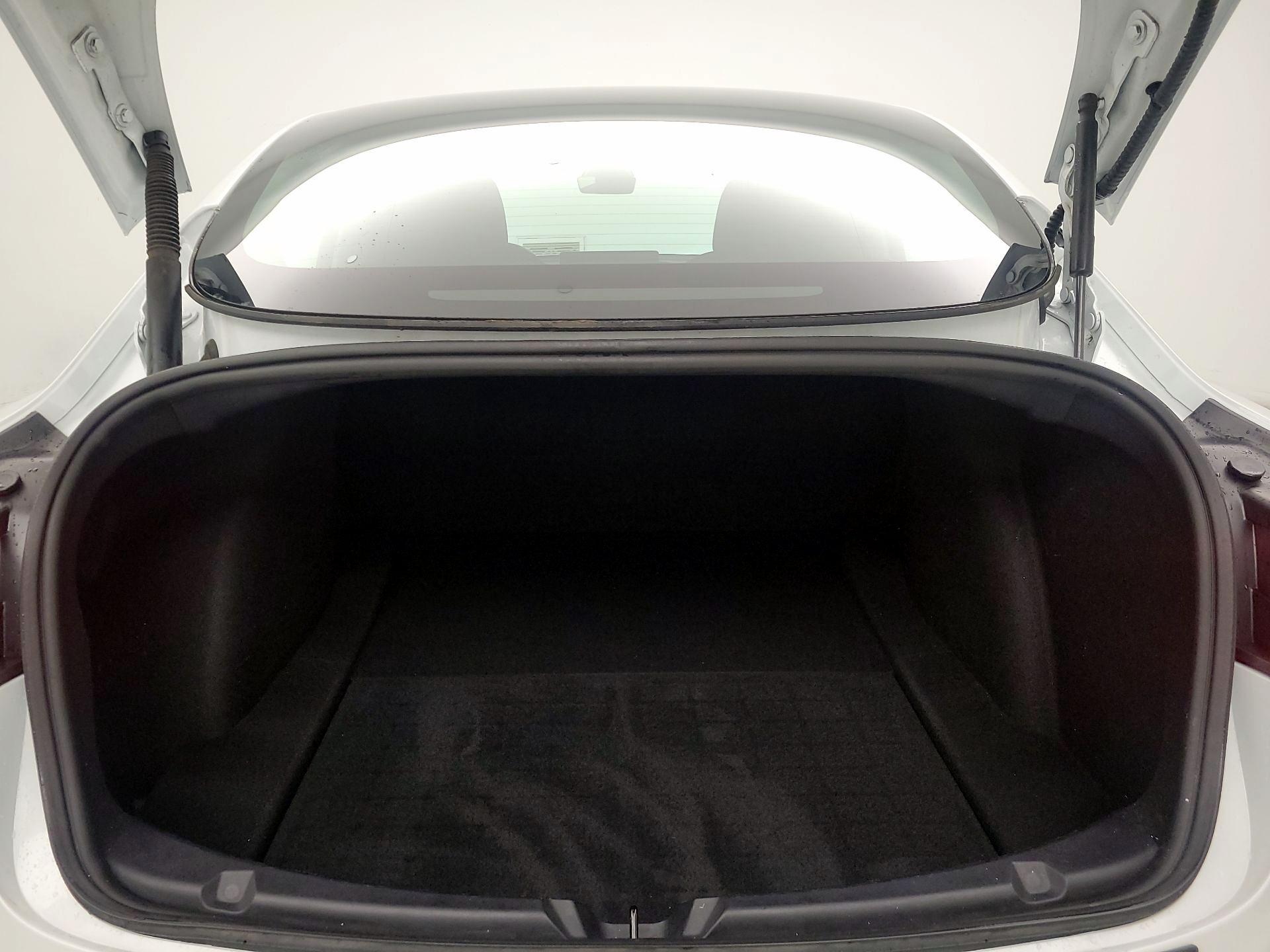 Thumbnail: 2022 Tesla Model 3 - 20