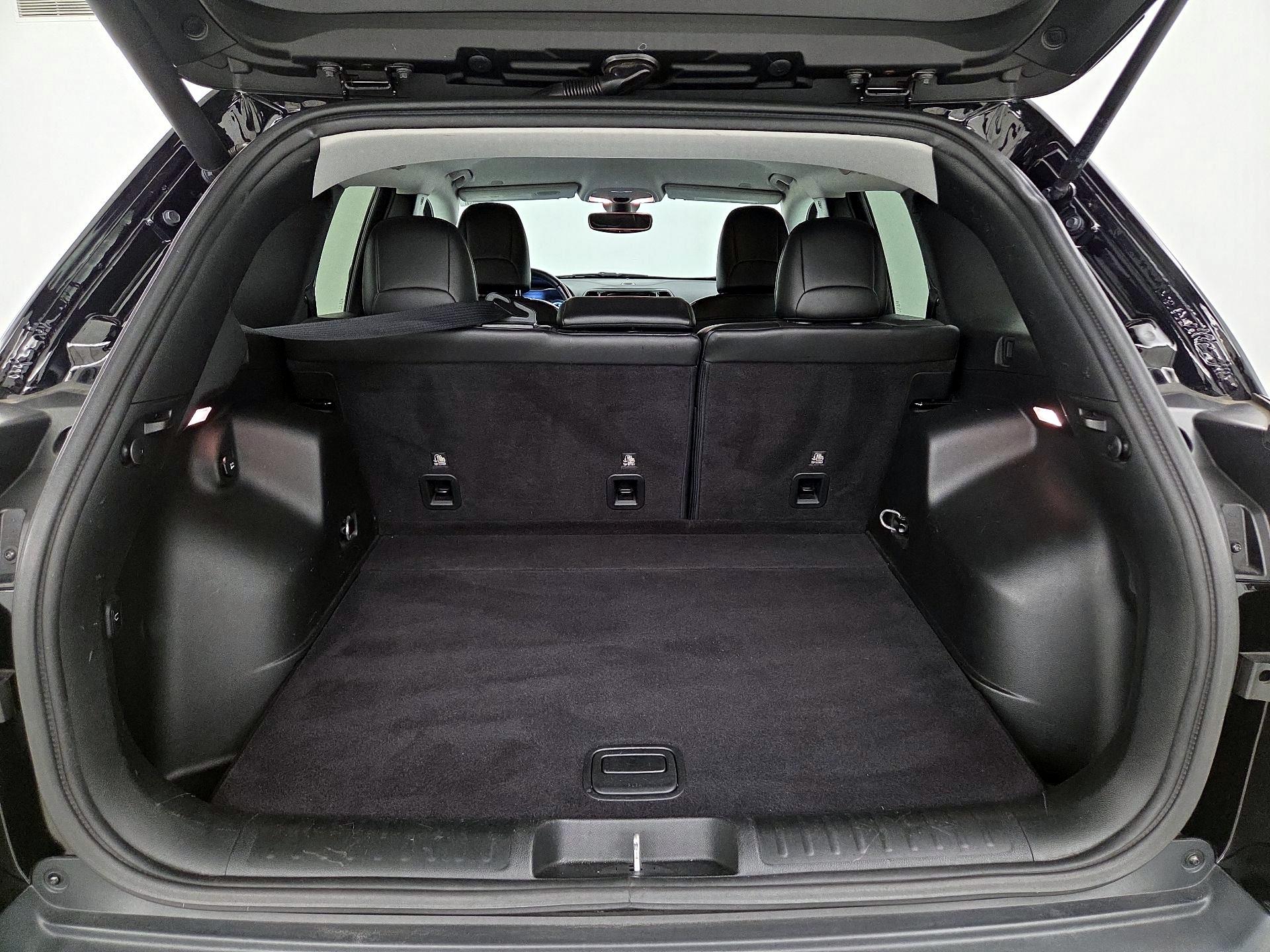 Thumbnail: 2019 Jeep Cherokee - 20