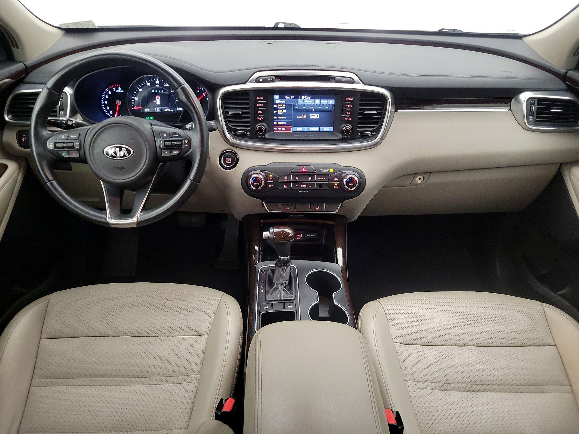 Thumbnail: 2017 Kia Sorento - 9