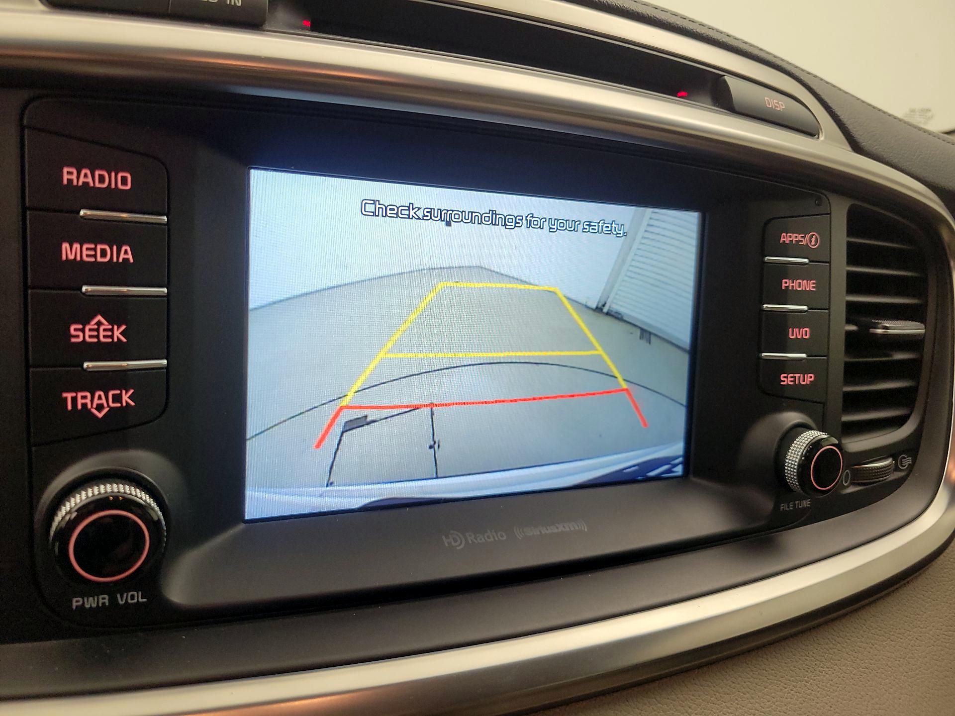 Thumbnail: 2017 Kia Sorento - 14