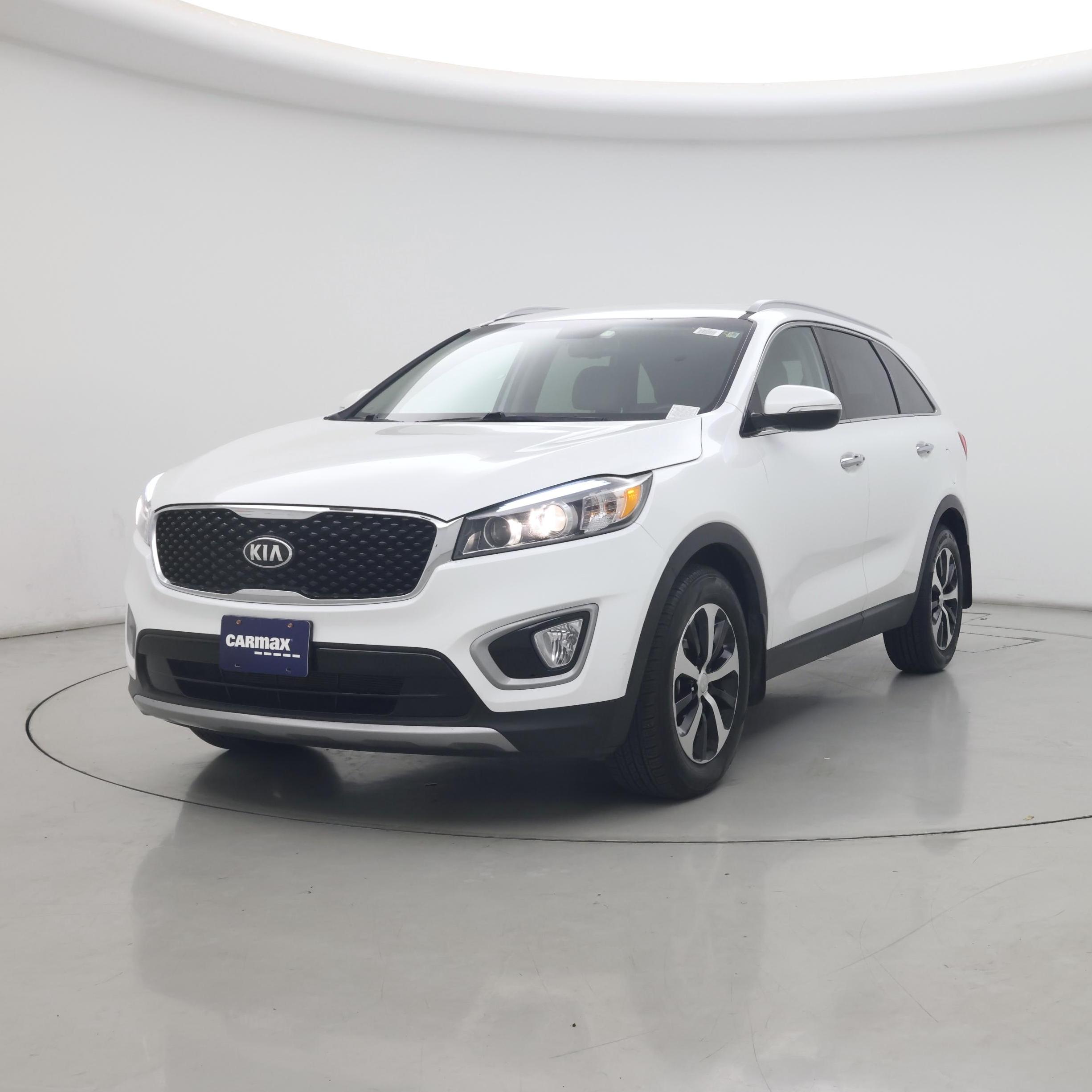 Thumbnail: 2017 Kia Sorento - 4
