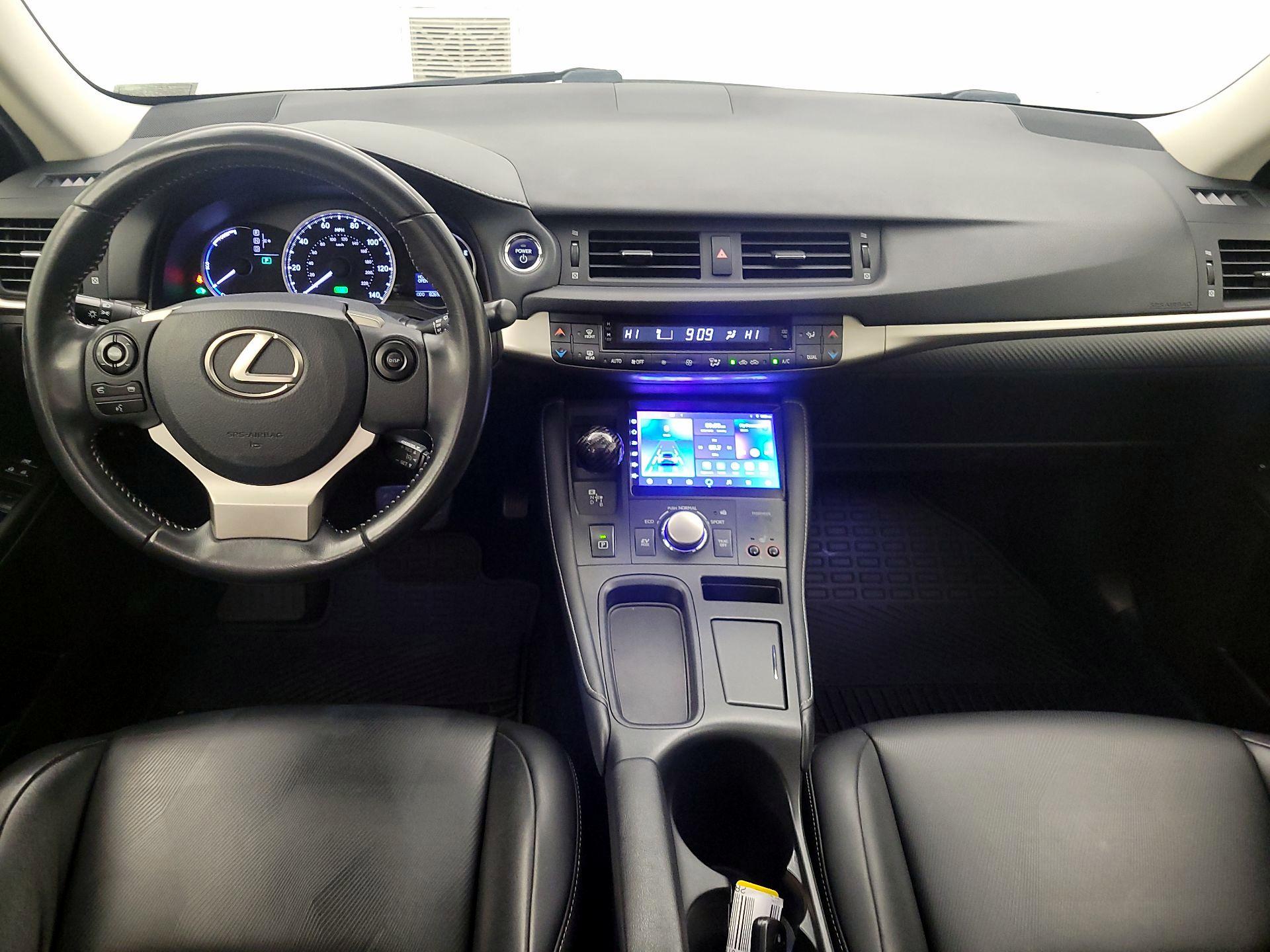 Thumbnail: 2015 Lexus CT - 9