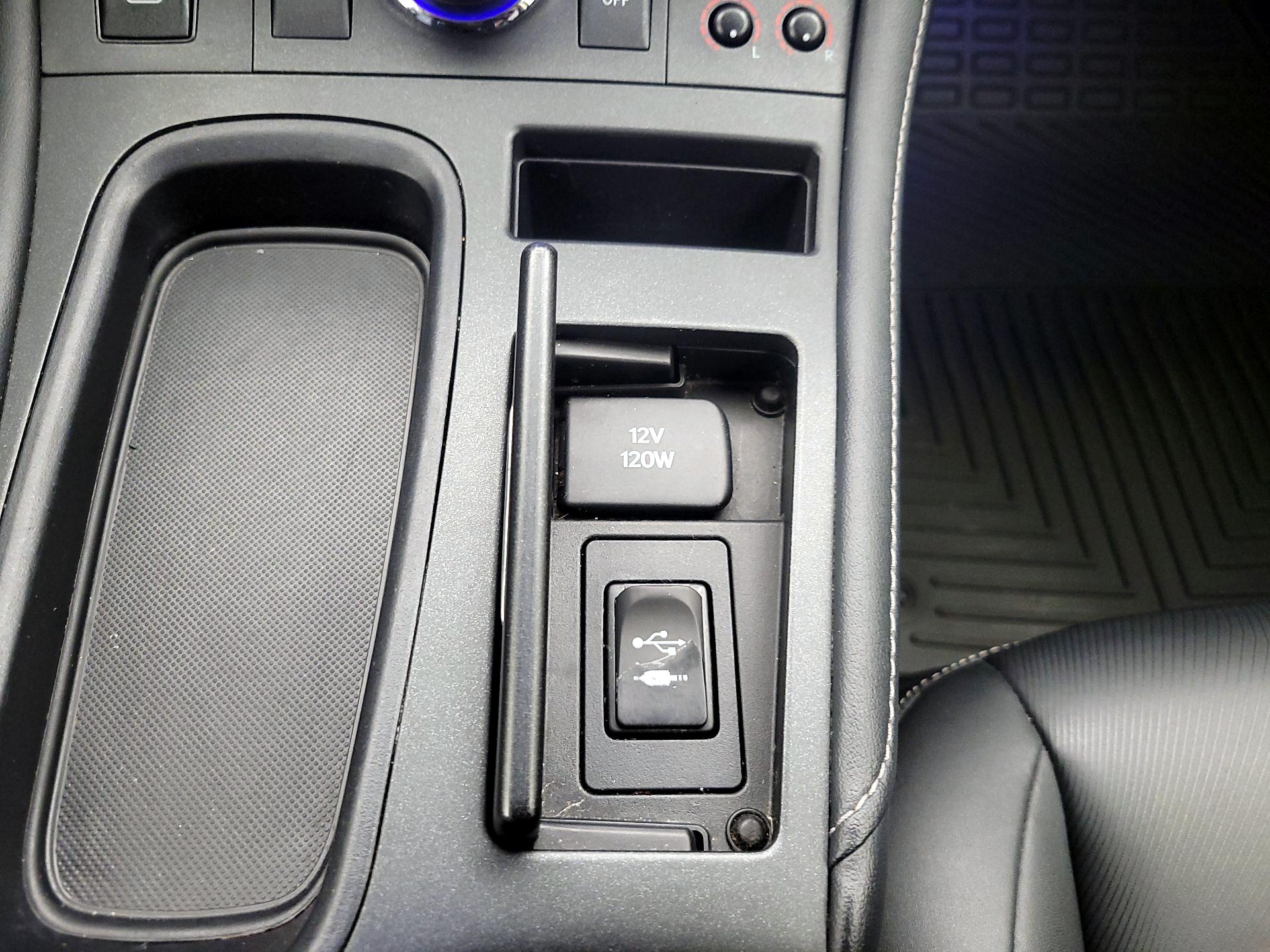 Thumbnail: 2015 Lexus CT - 18