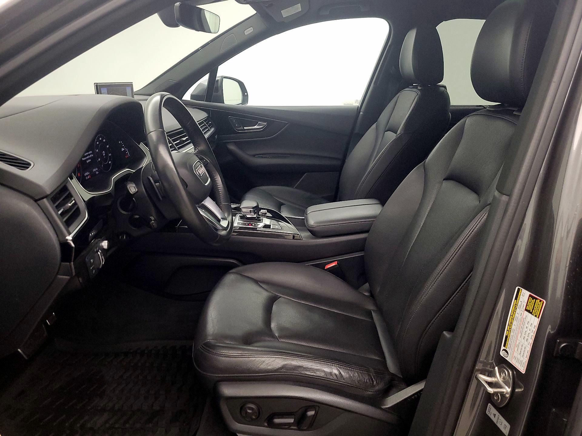 Thumbnail: 2019 Audi Q7 - 11