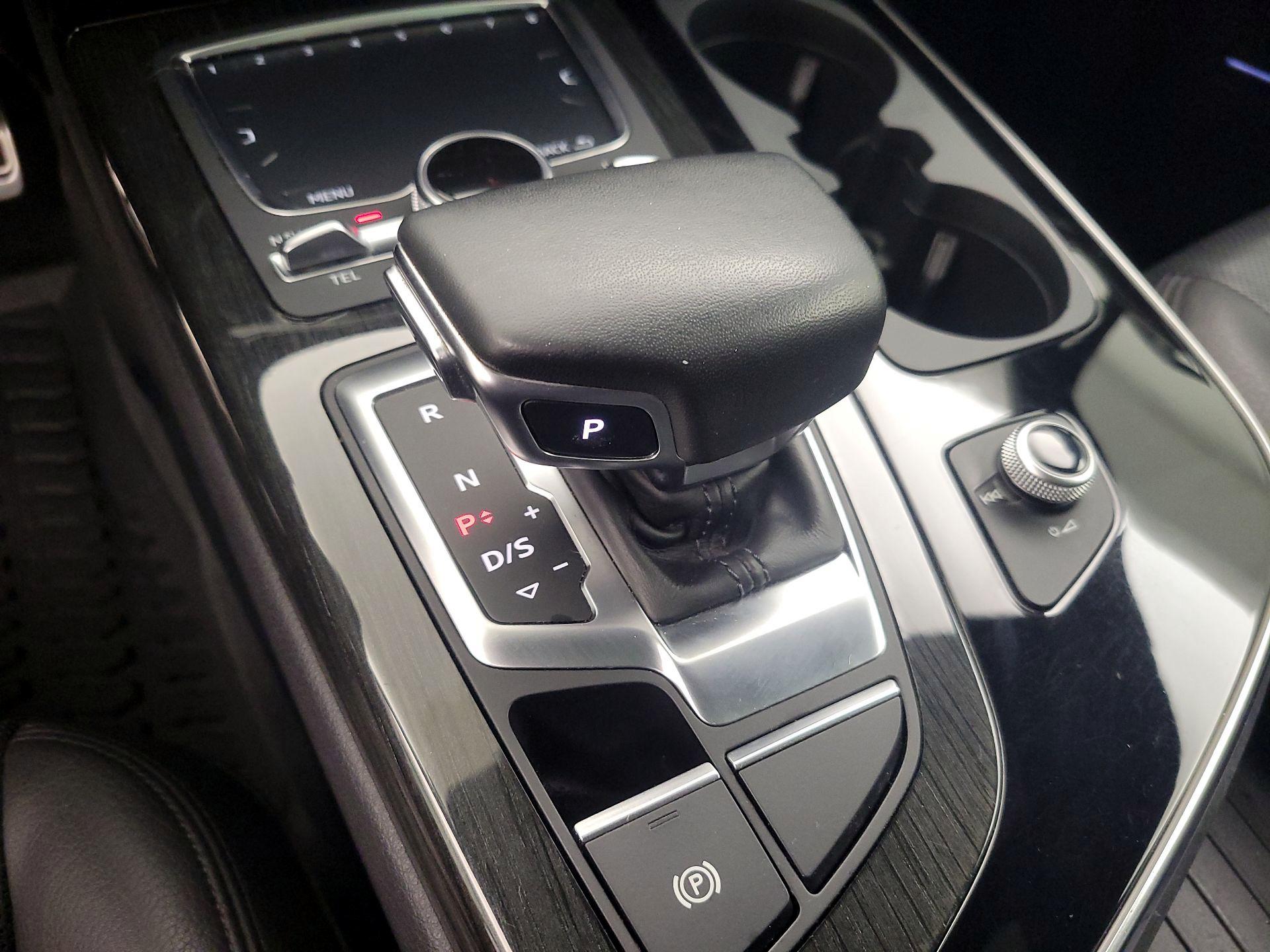 Thumbnail: 2019 Audi Q7 - 18