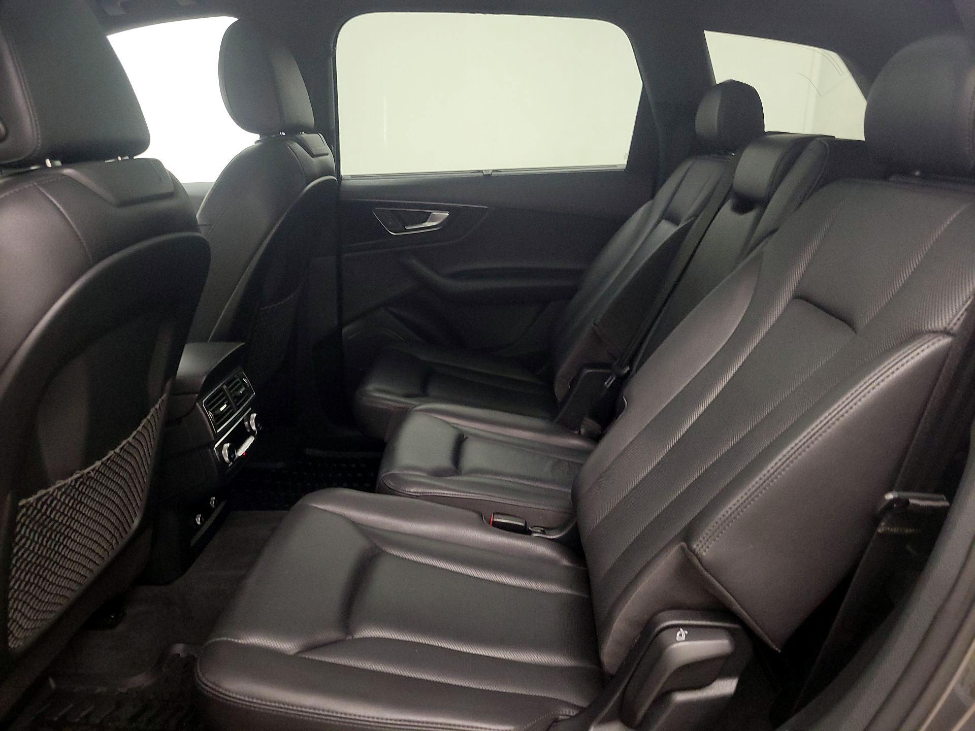 Thumbnail: 2019 Audi Q7 - 20